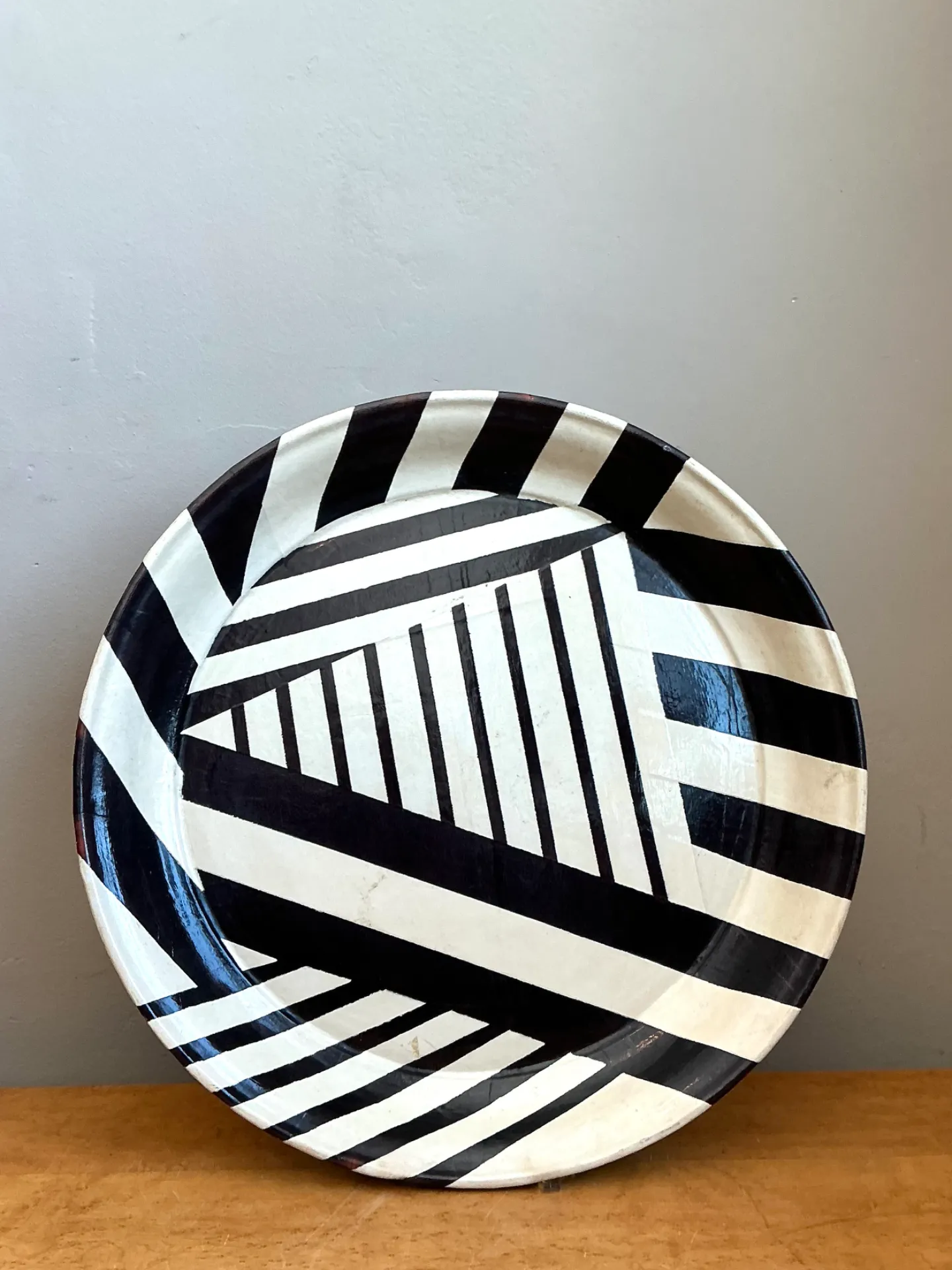 Vintage Geometric Lacquer Decorative Tray — additional photo 3