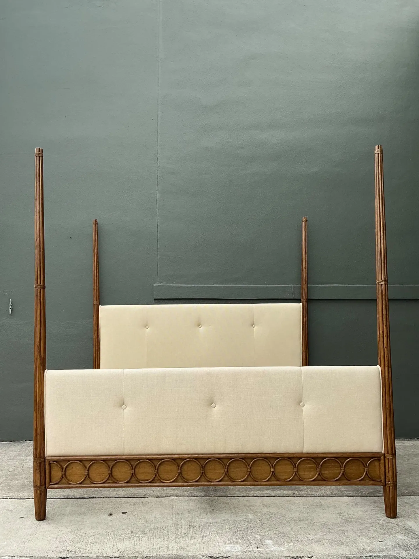 Vintage Orlando Diaz Azcuy For McGuire King Size “Vendome” Rattan Bed — additional photo 3
