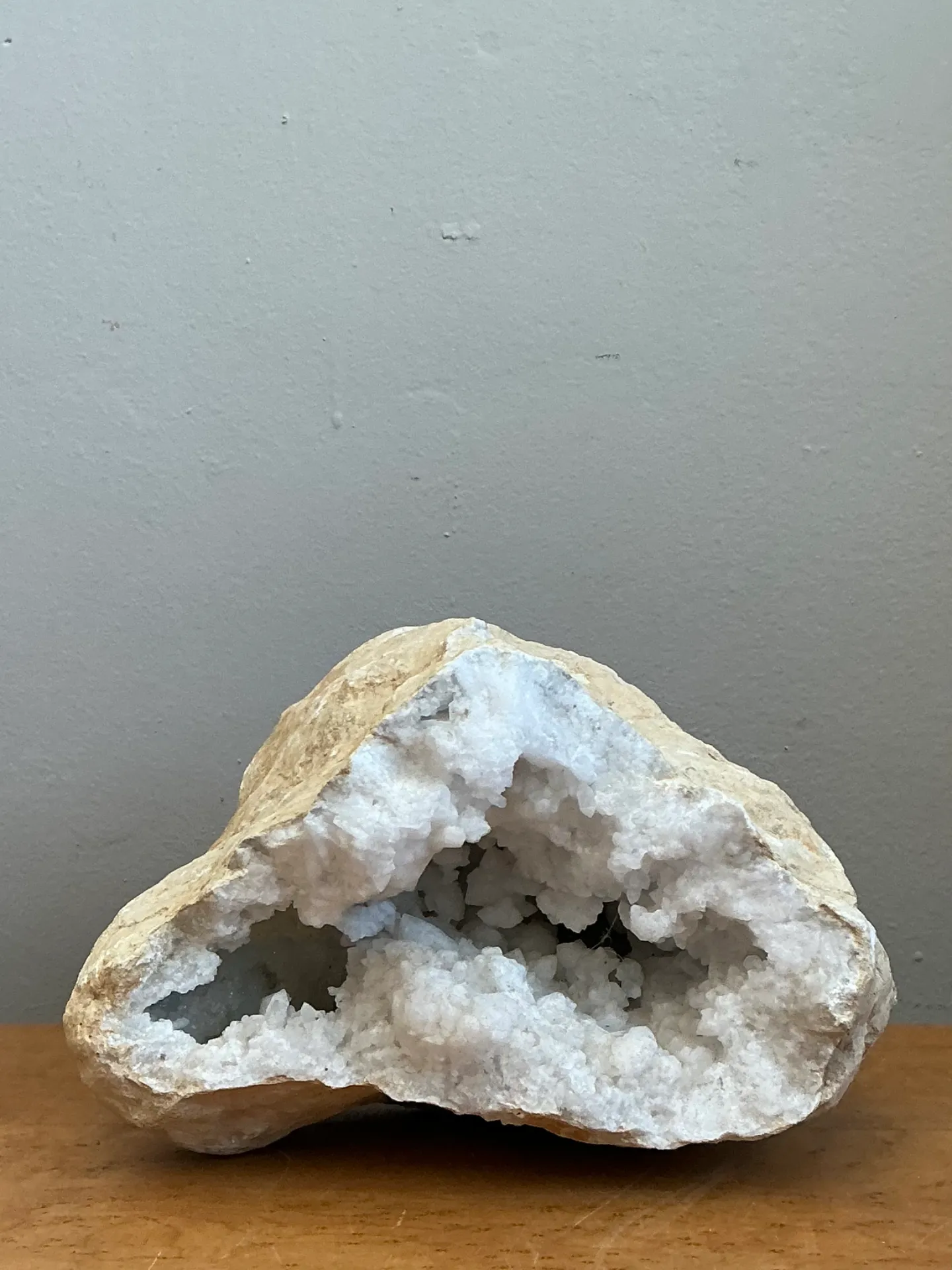 Vintage White Quartz Geode — additional photo 6