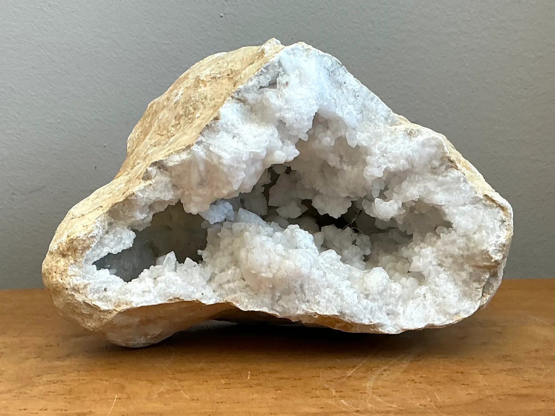Vintage White Quartz Geode — additional photo 5