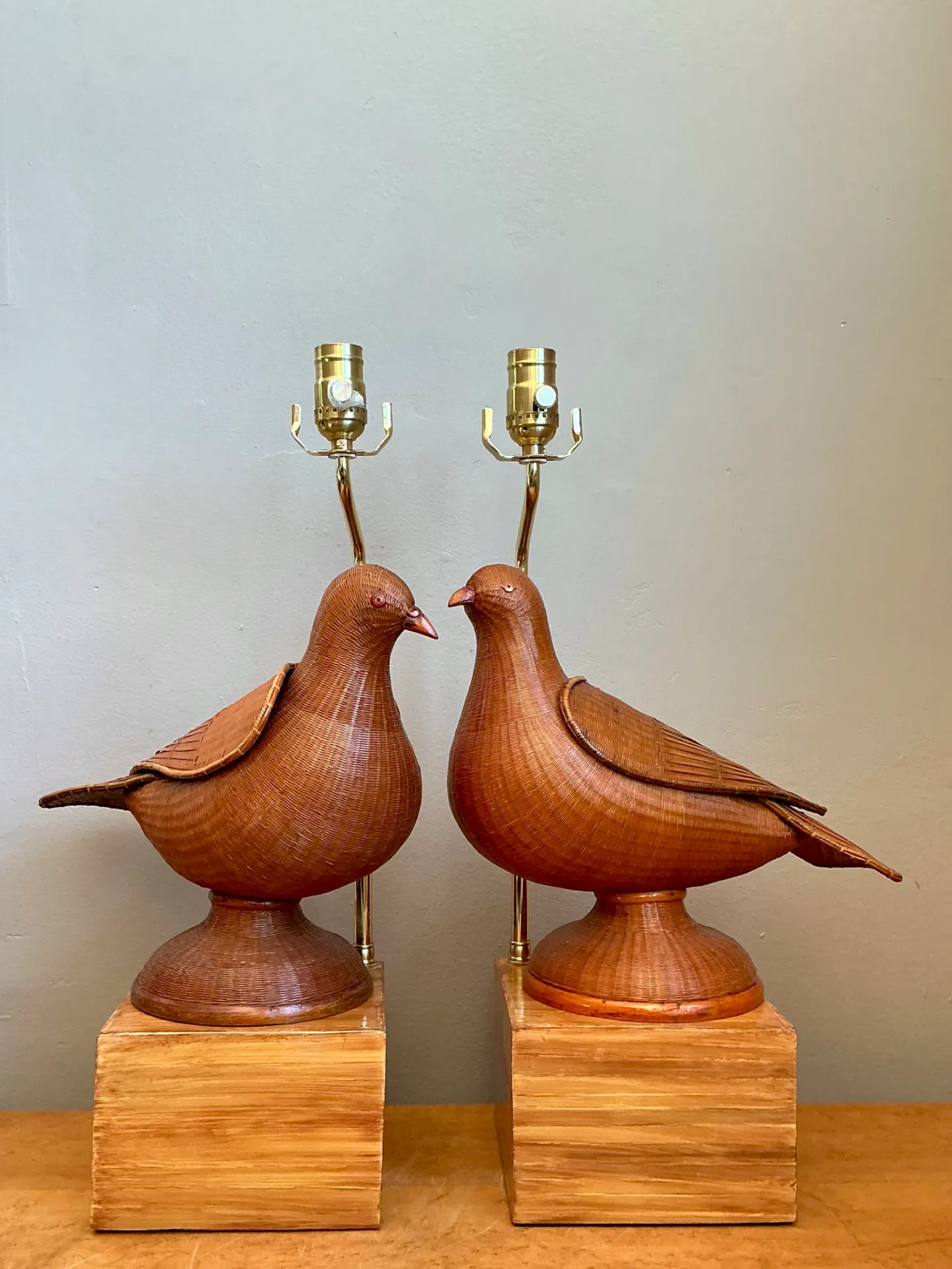 Vintage Shanghai Weave Lovebird Lamps- A Pair — additional photo 7