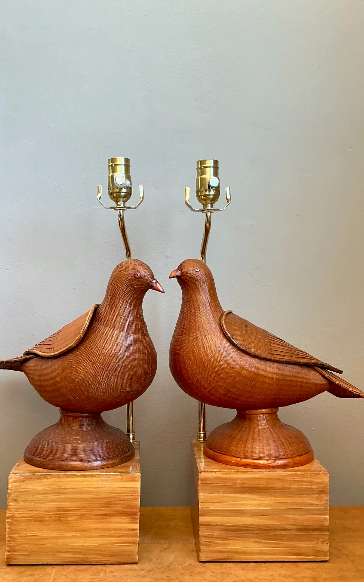 Vintage Shanghai Weave Lovebird Lamps- A Pair — additional photo 7