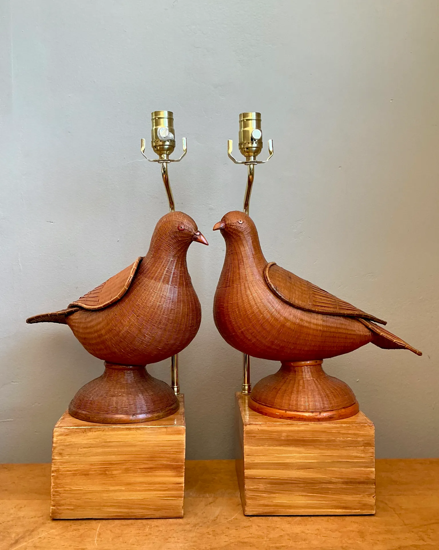 Vintage Shanghai Weave Lovebird Lamps- A Pair — additional photo 4