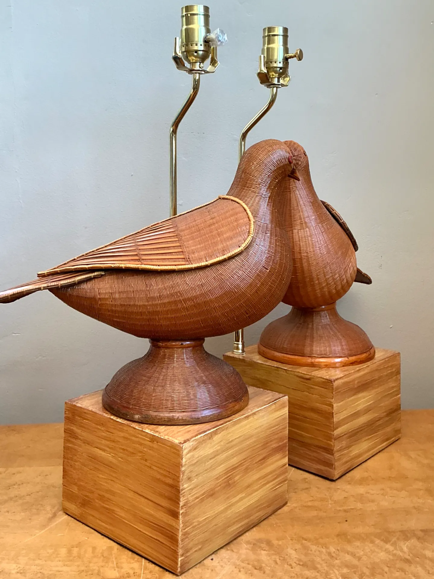 Vintage Shanghai Weave Lovebird Lamps- A Pair — additional photo 3