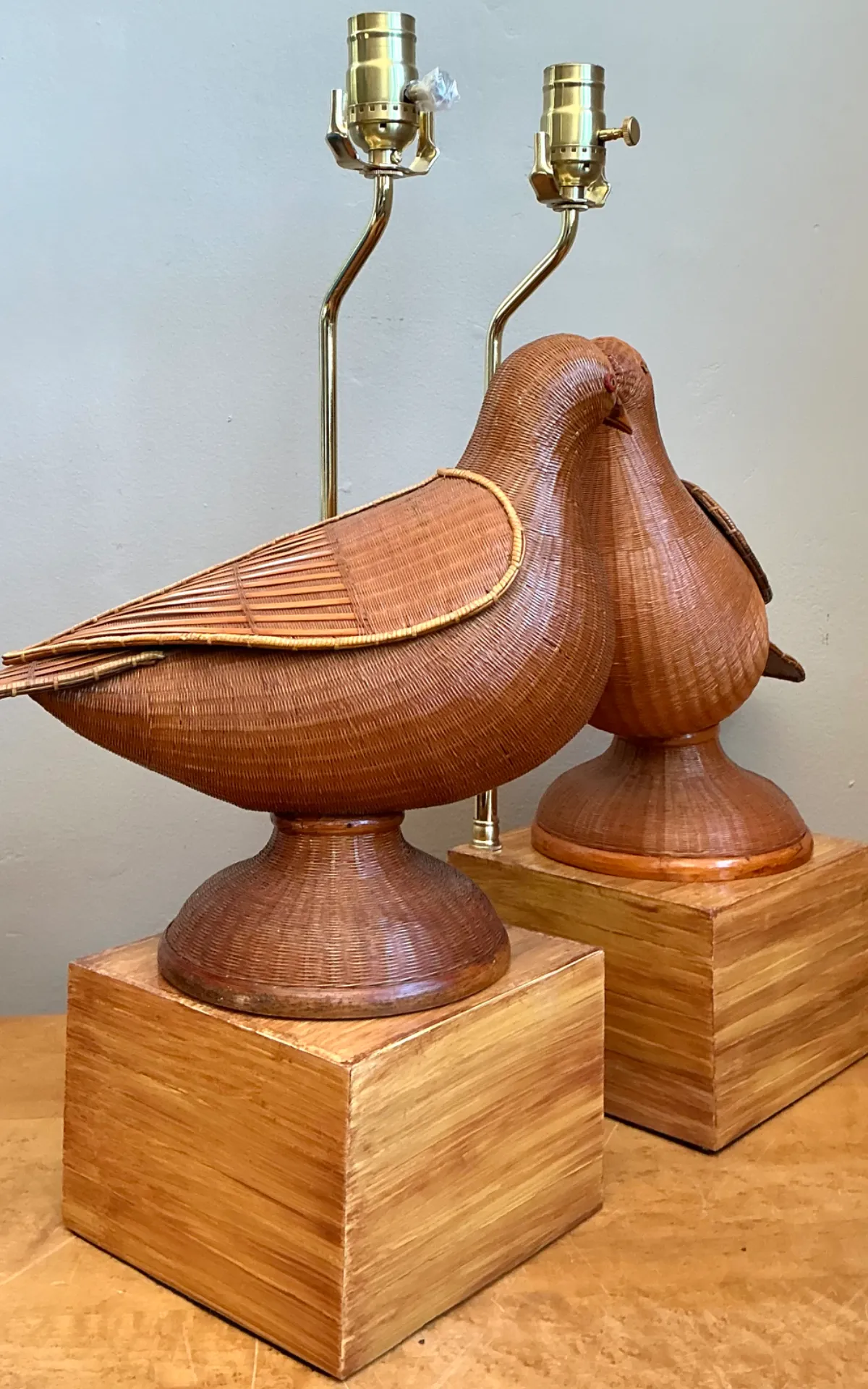 Vintage Shanghai Weave Lovebird Lamps- A Pair — additional photo 3