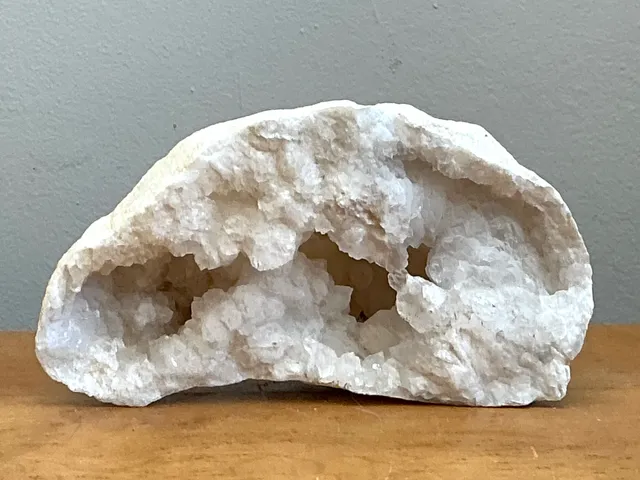 Vintage White Quartz Geode — additional photo 8