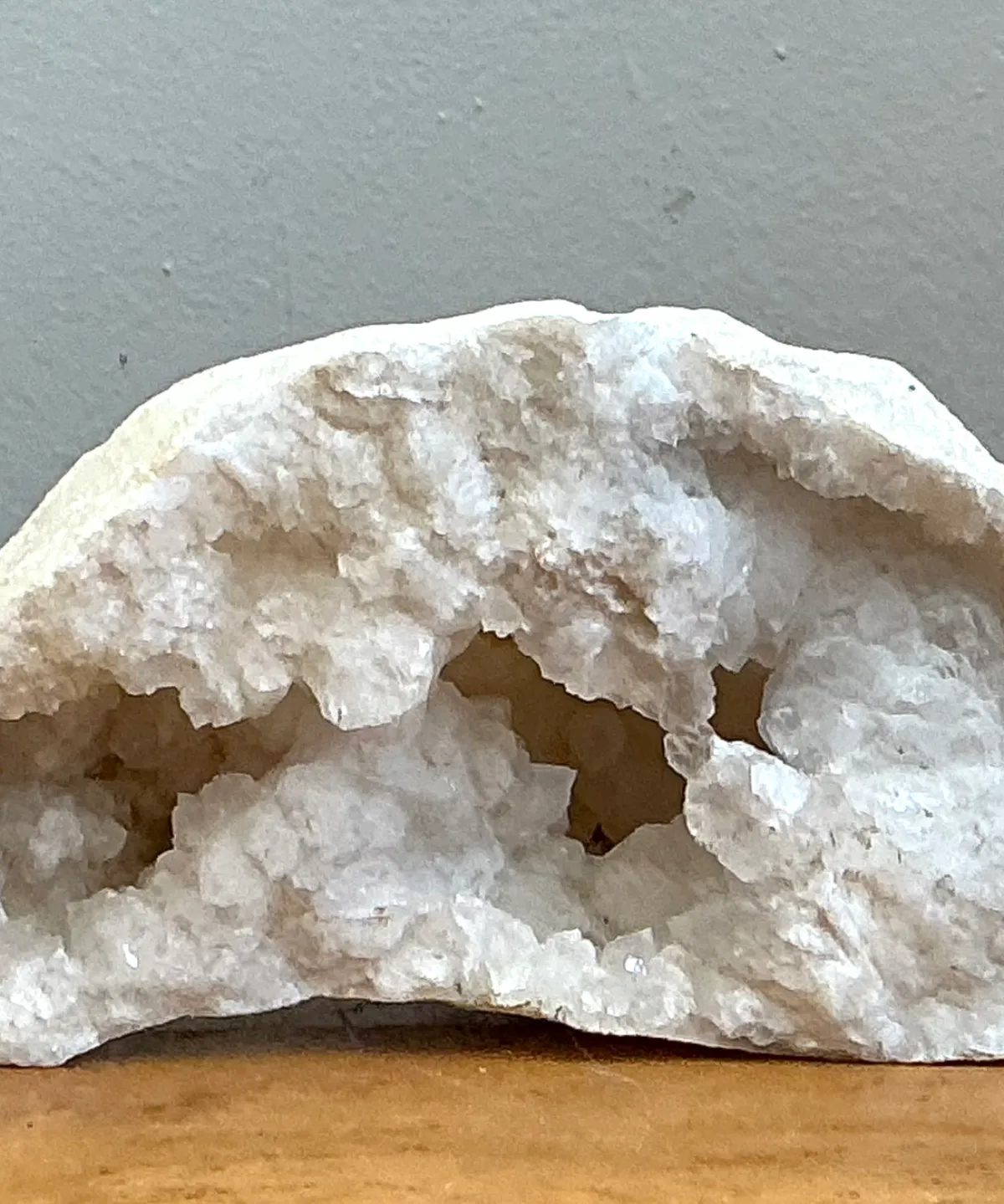 Vintage White Quartz Geode — additional photo 7