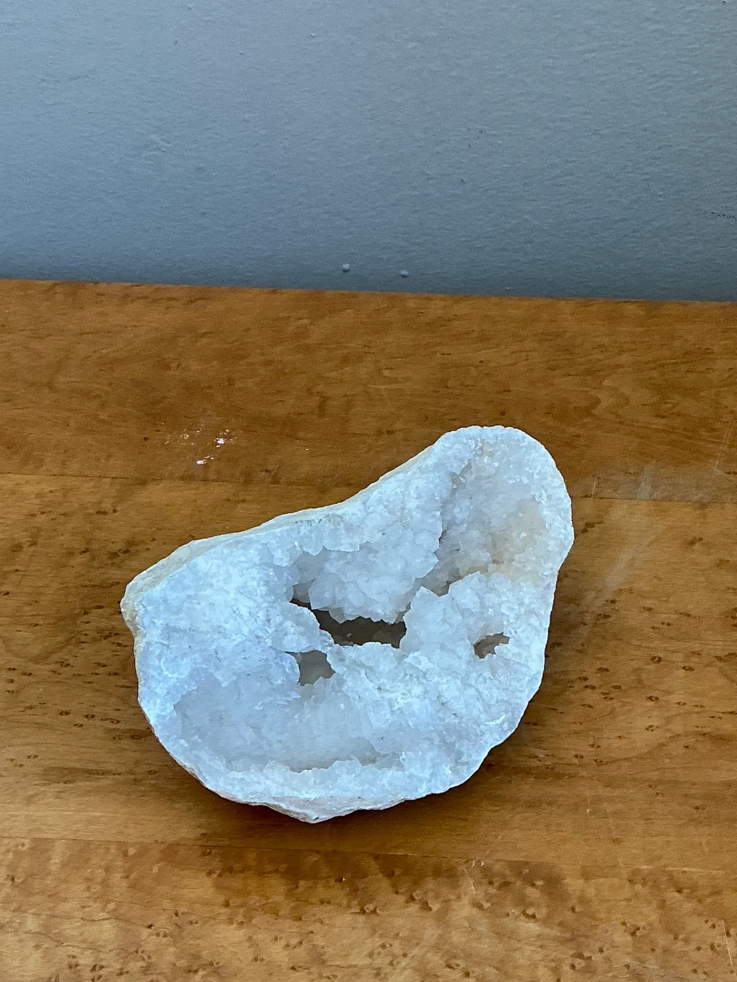 Vintage White Quartz Geode — additional photo 2