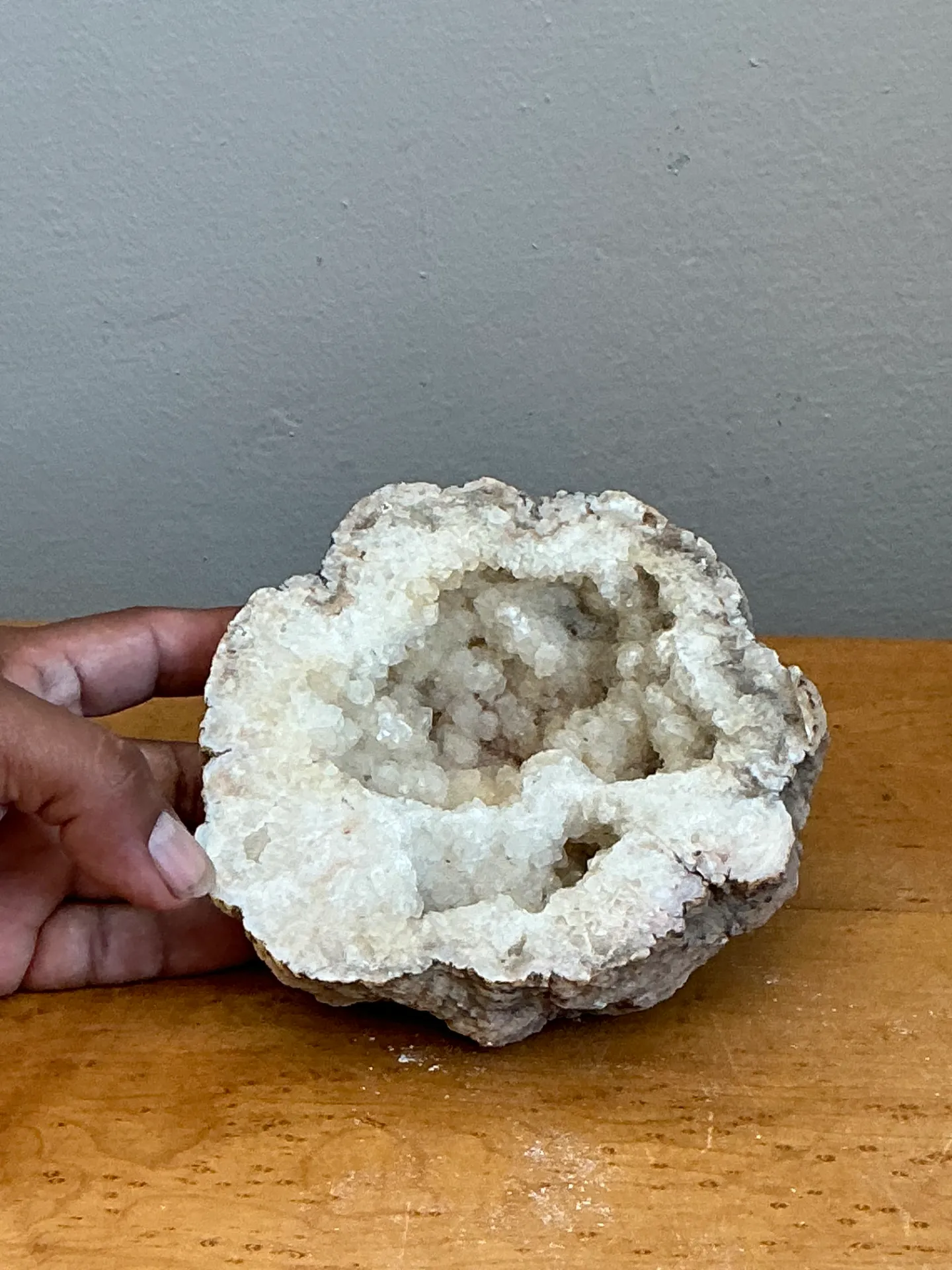 Vintage White Quartz Geode — additional photo 4
