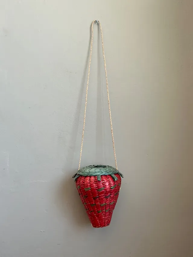 Vintage Woven Rattan Strawberry Bag — additional photo 8