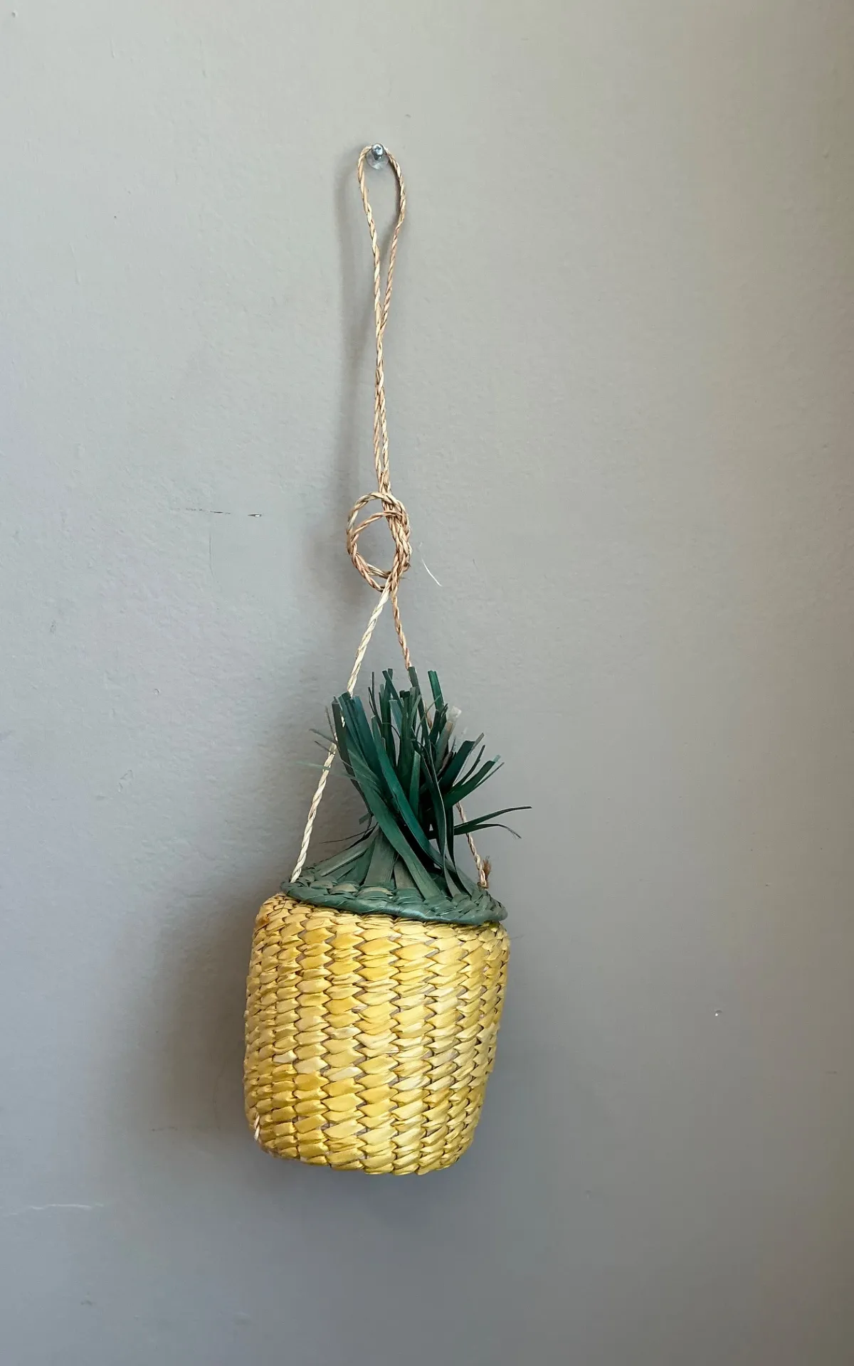 Vintage Woven Rattan Pineapple Bag
