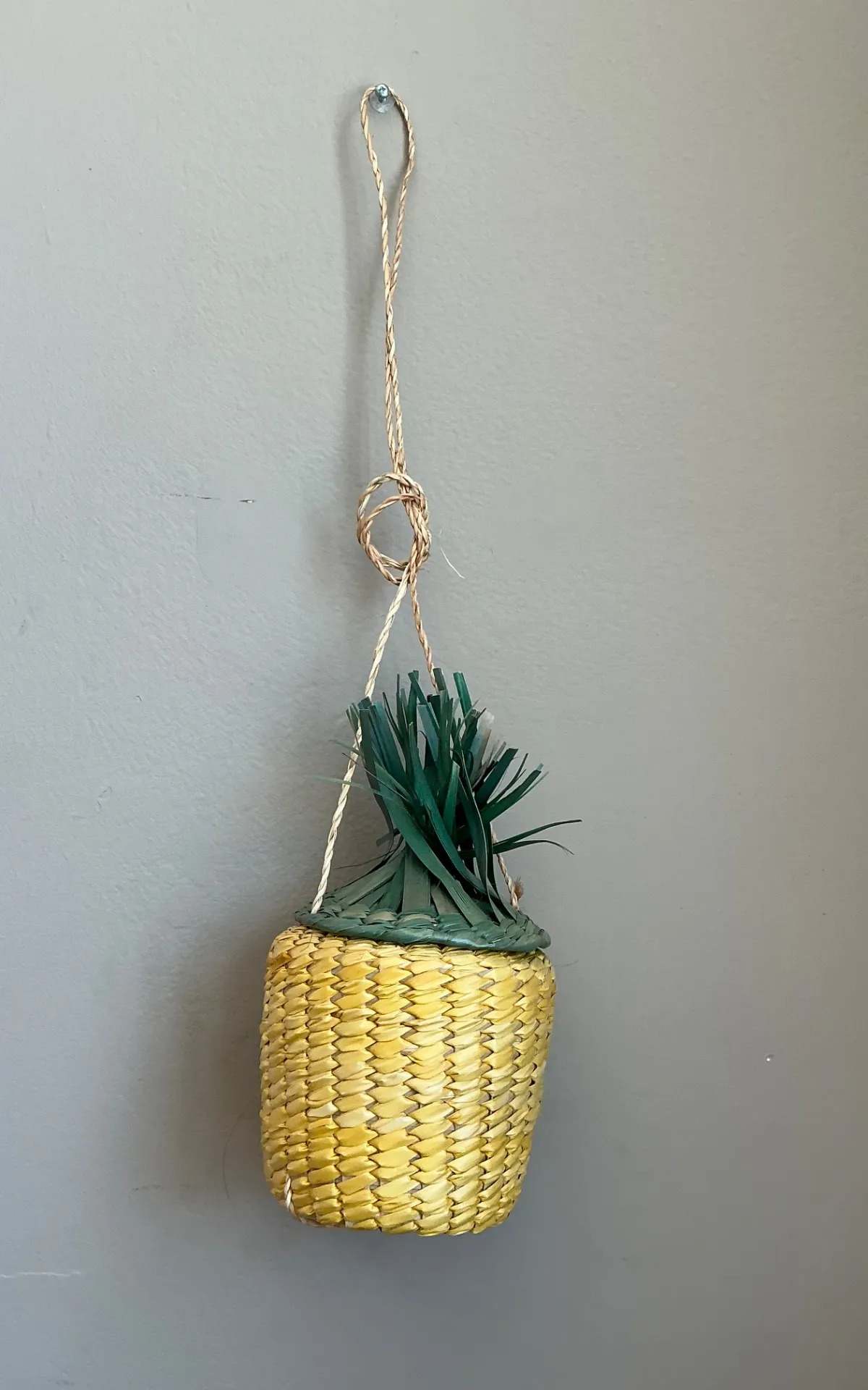 Vintage Woven Rattan Pineapple Bag — additional photo 2