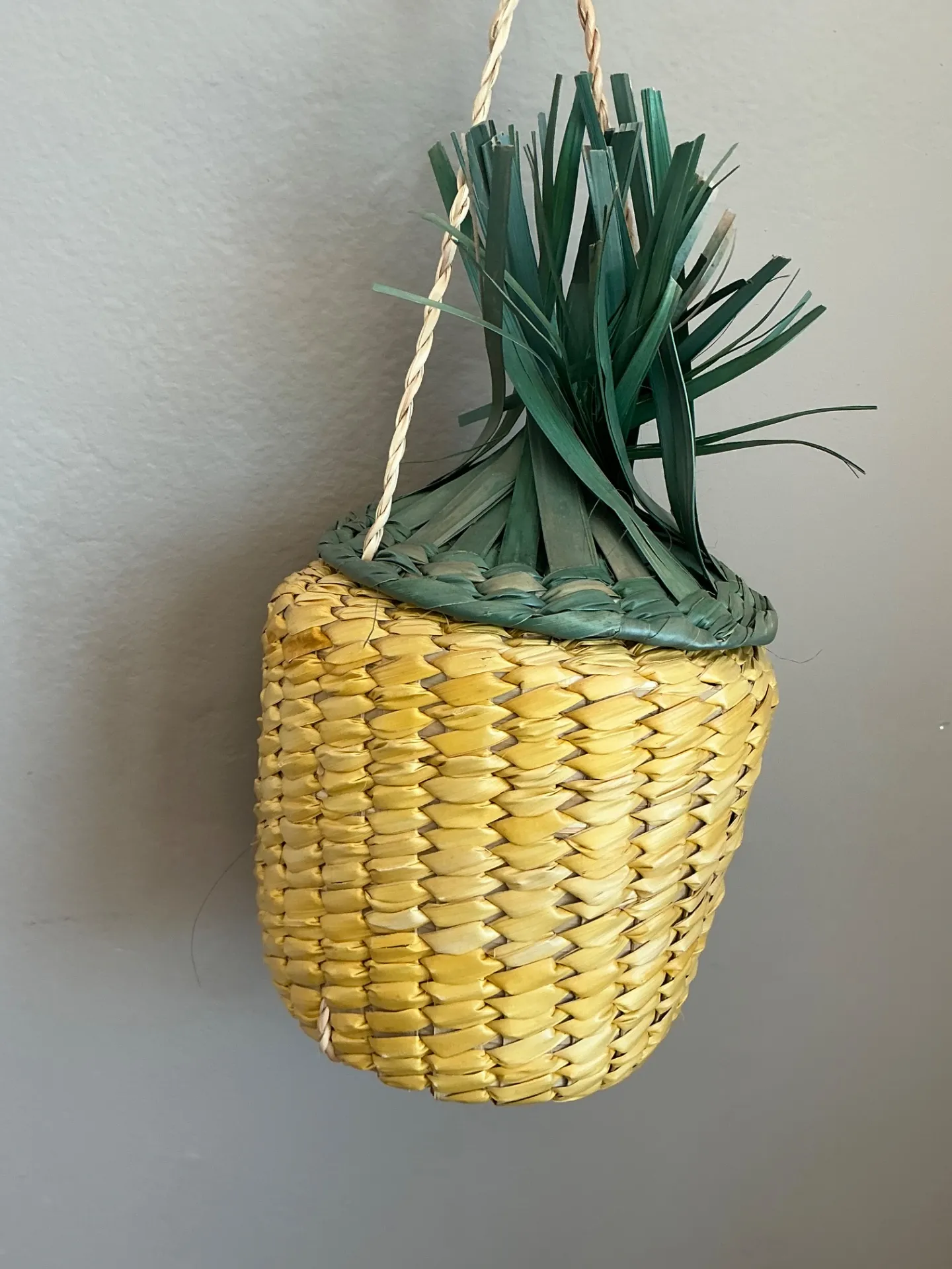 Vintage Woven Rattan Pineapple Bag — additional photo 3