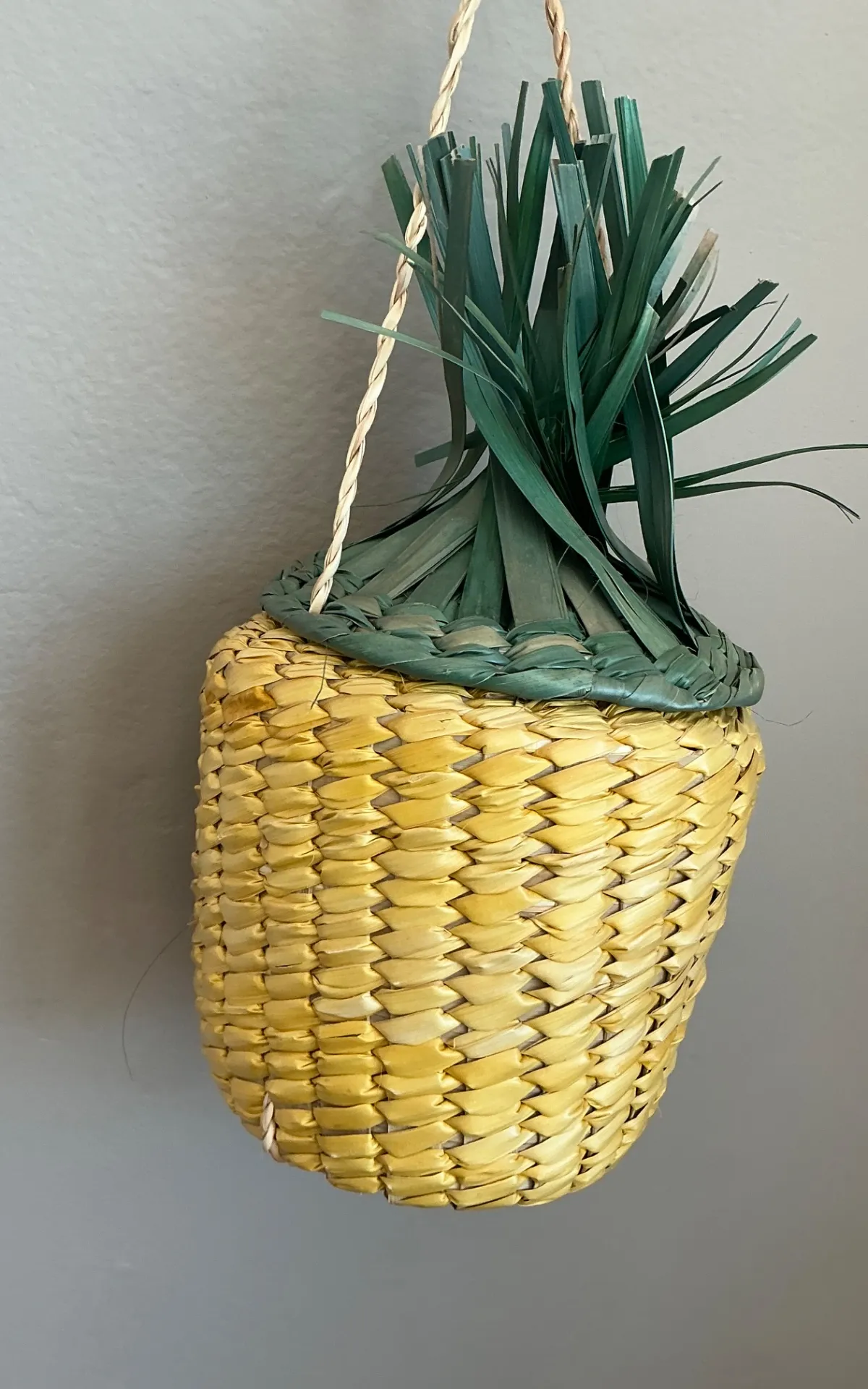 Vintage Woven Rattan Pineapple Bag — additional photo 3
