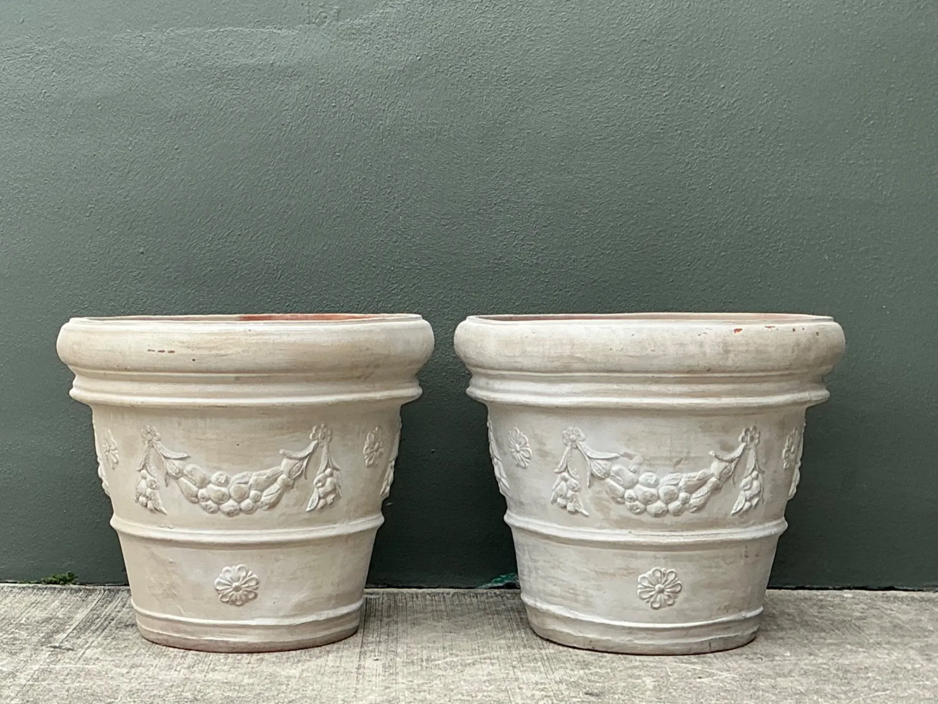 Vintage Italian Terracotta Planters - A Pair — additional photo 1