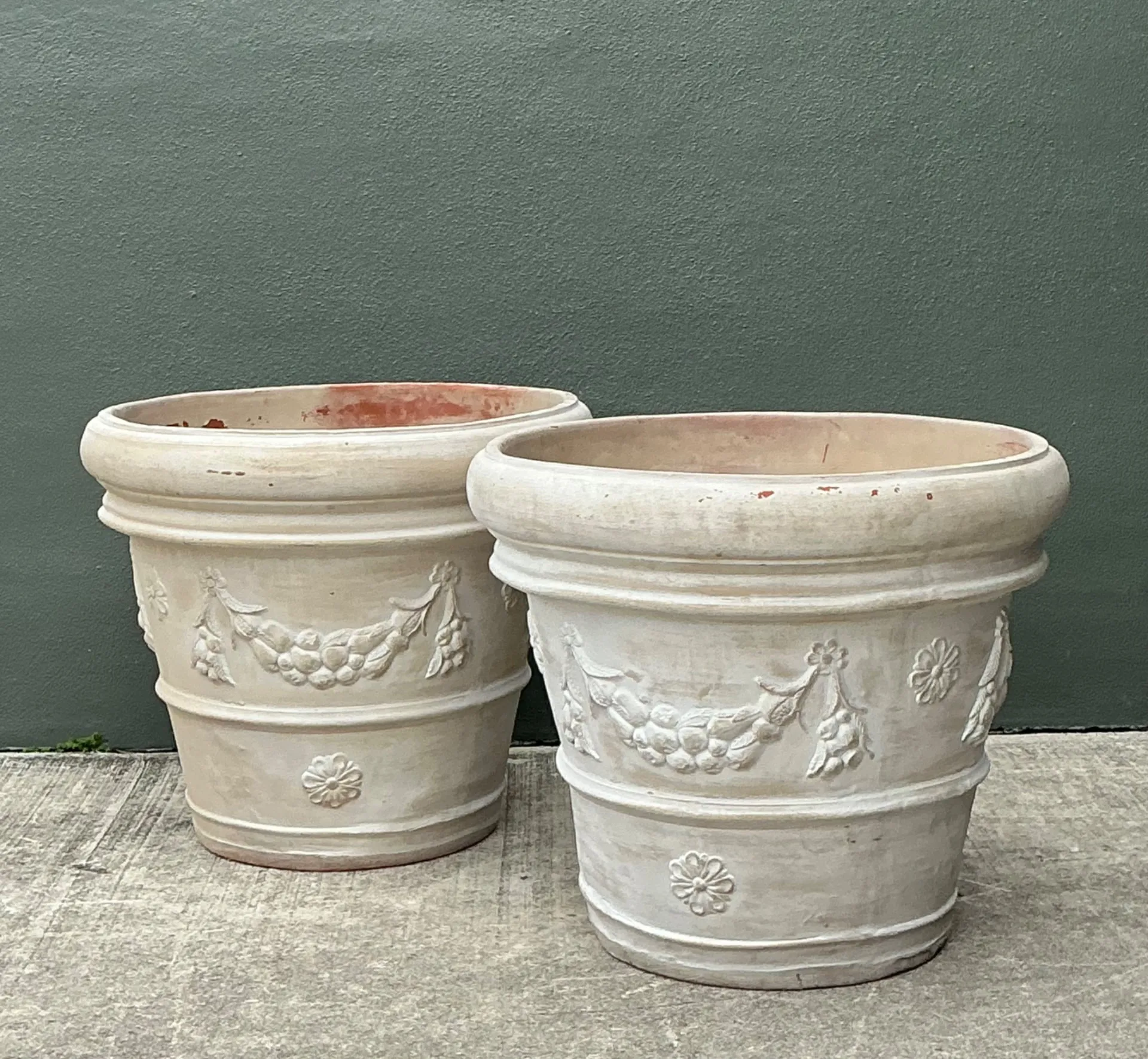 Vintage Italian Terracotta Planters - A Pair — additional photo 3