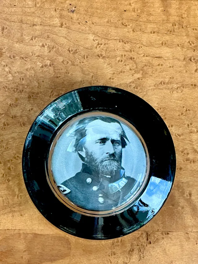 Vintage Glass Paperweight with Ulysses S. Grant Portrait — additional photo 8