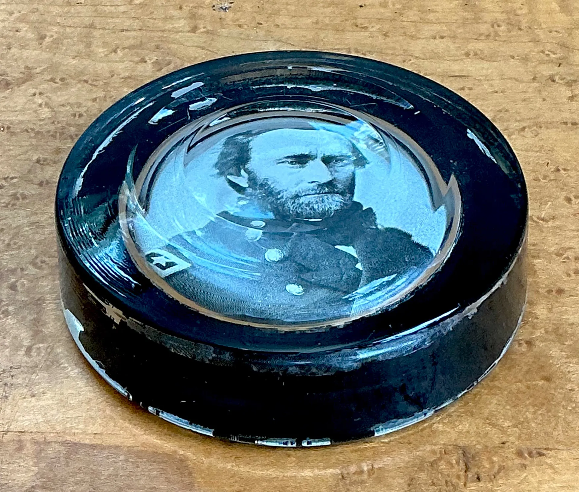 Vintage Glass Paperweight with Ulysses S. Grant Portrait — additional photo 5