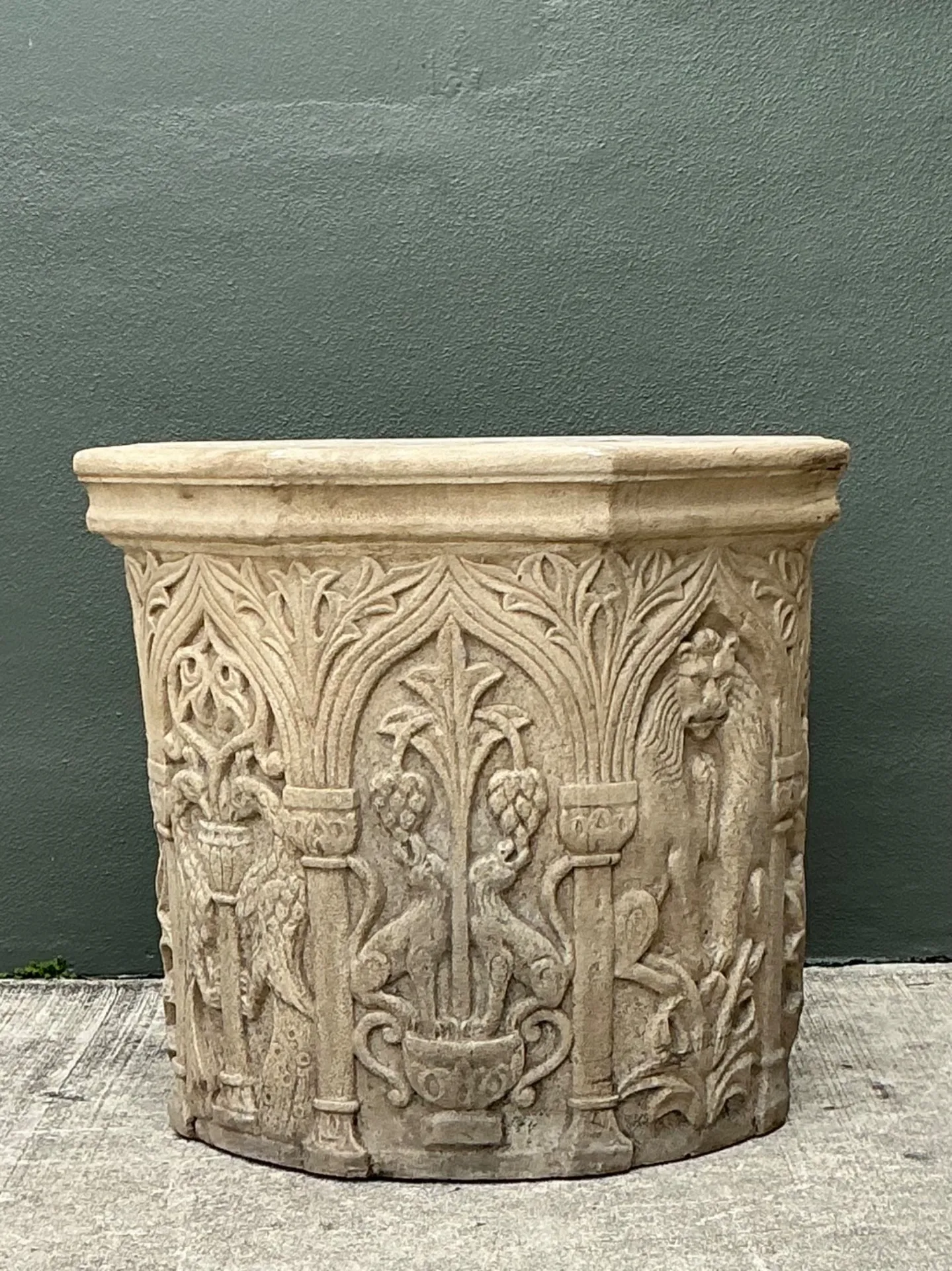 Vintage Cast Stone Lions Head Table Pedestal — additional photo 7