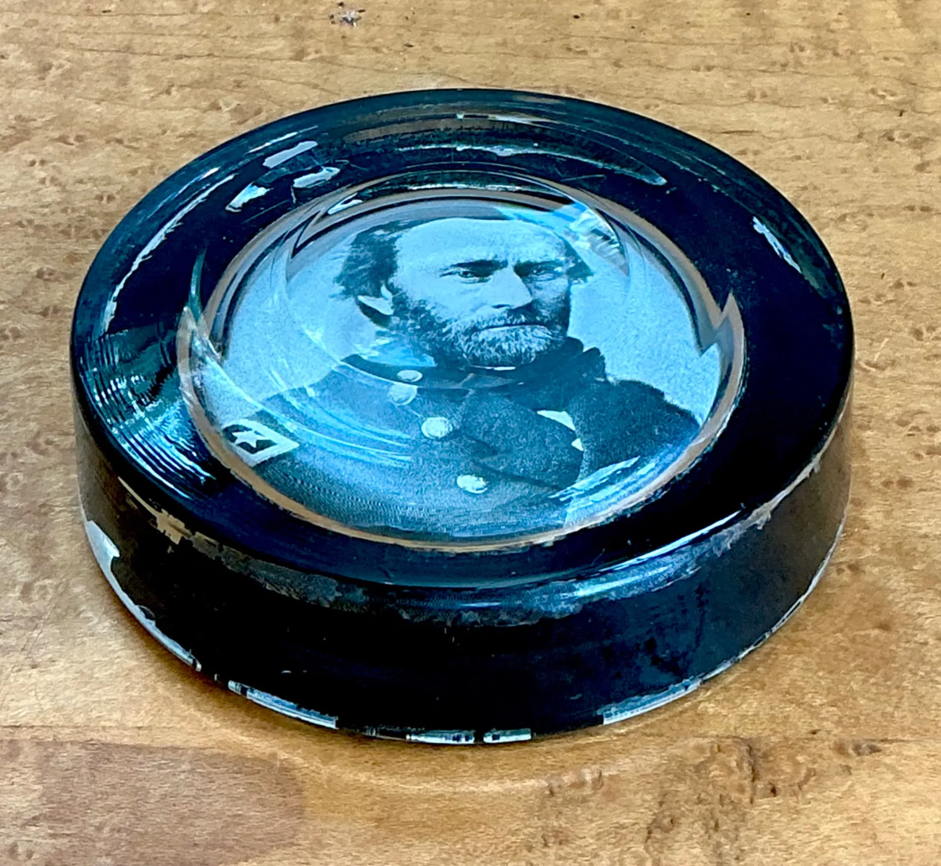Vintage Glass Paperweight with Ulysses S. Grant Portrait — additional photo 4