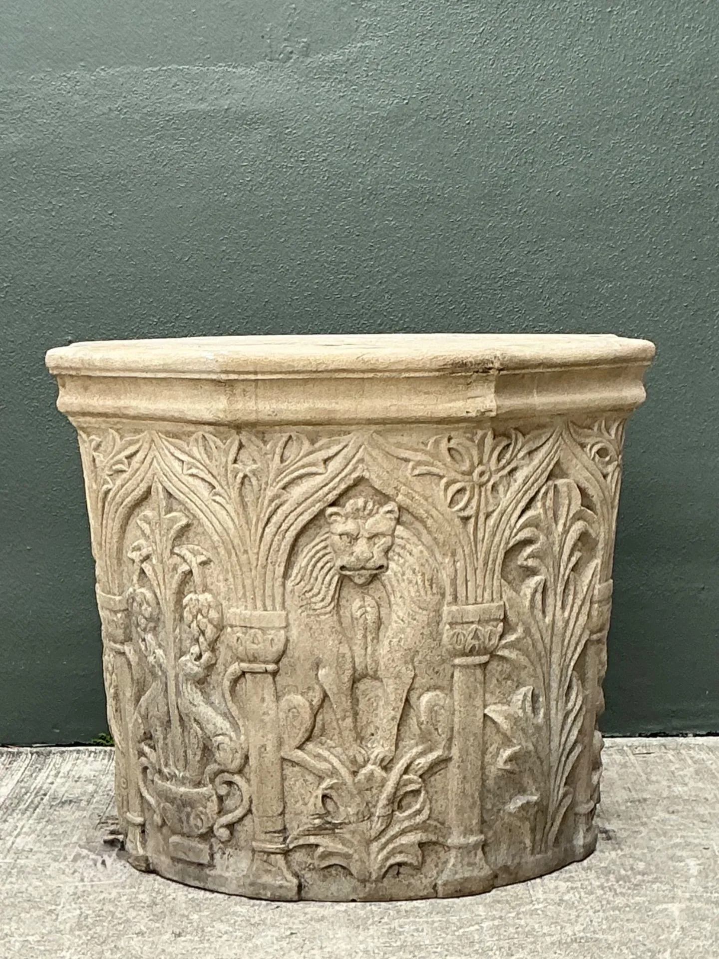 Vintage Cast Stone Lions Head Table Pedestal — additional photo 1