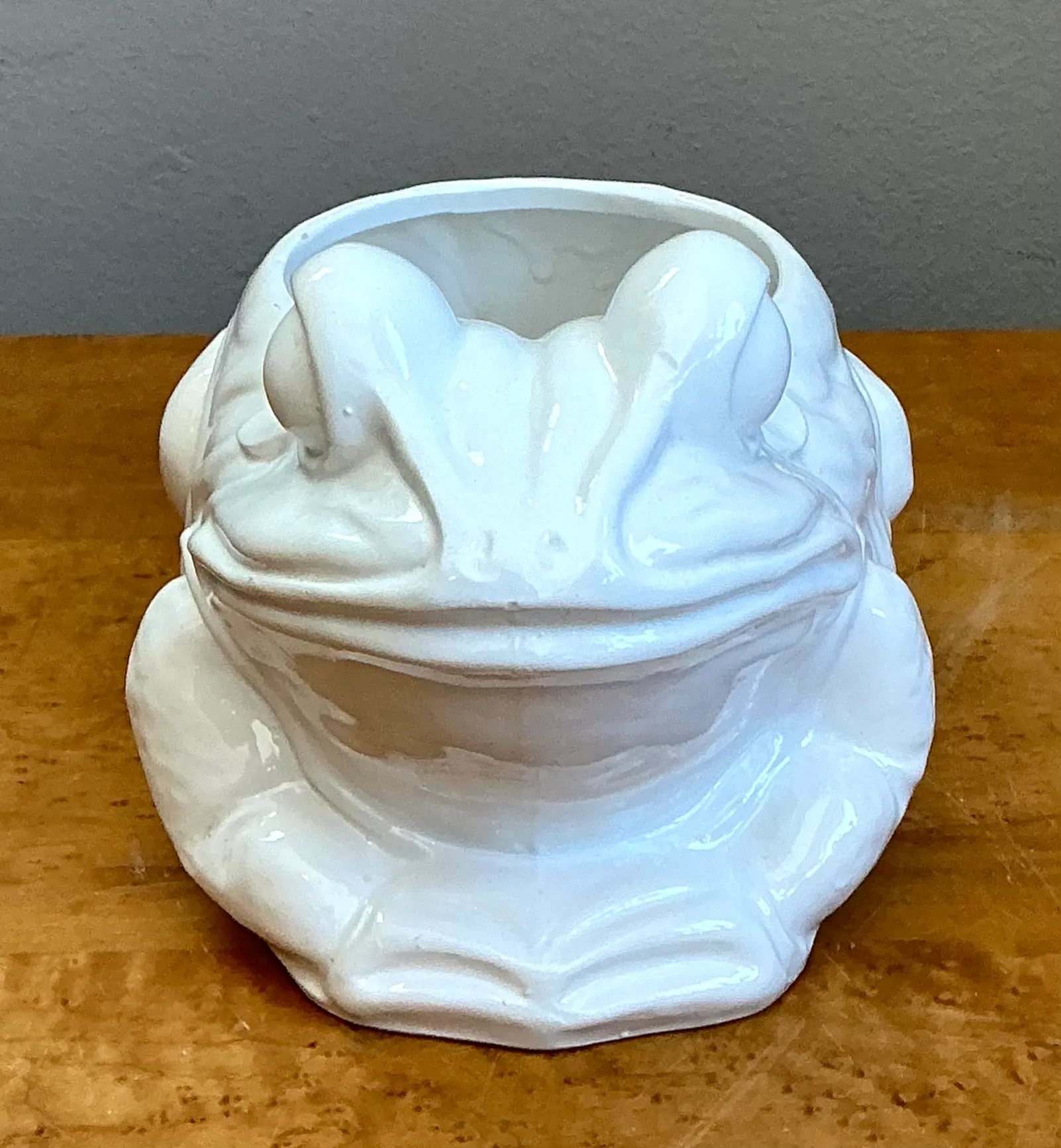 Vintage Italian White Frog Ceramic Vase — additional photo 4