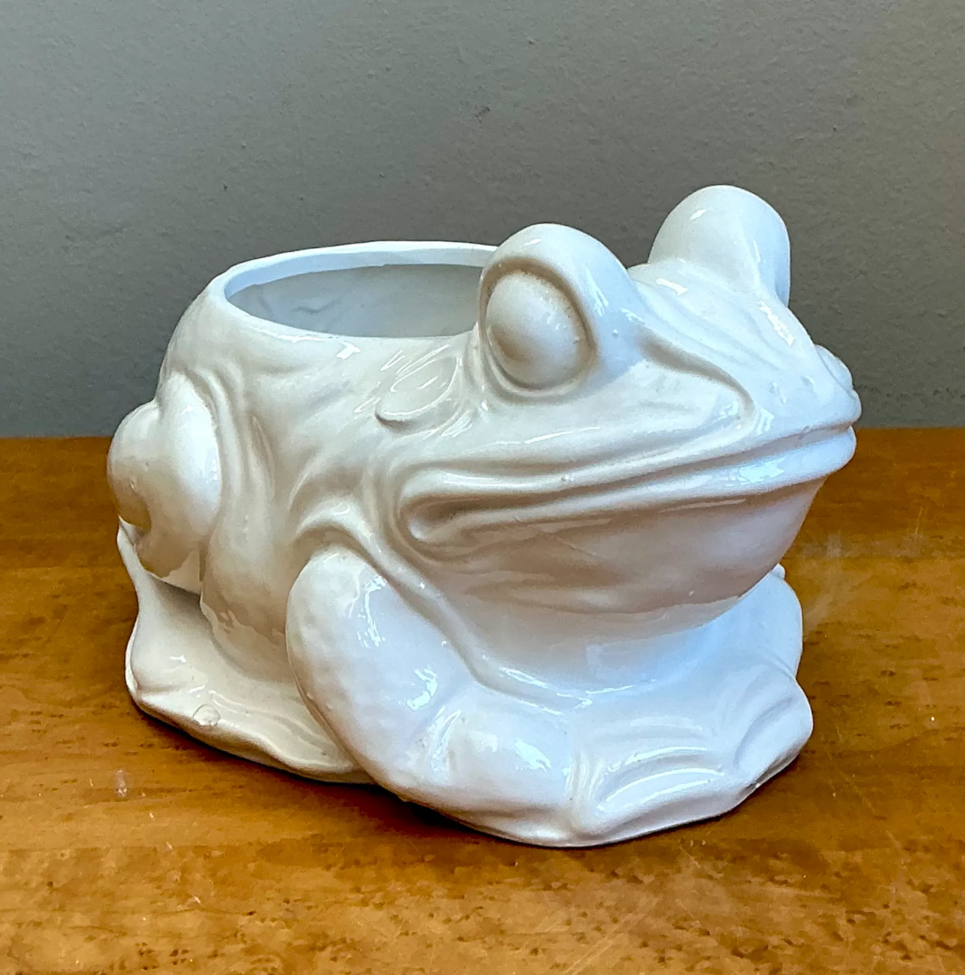 Vintage Italian White Frog Ceramic Vase — additional photo 2