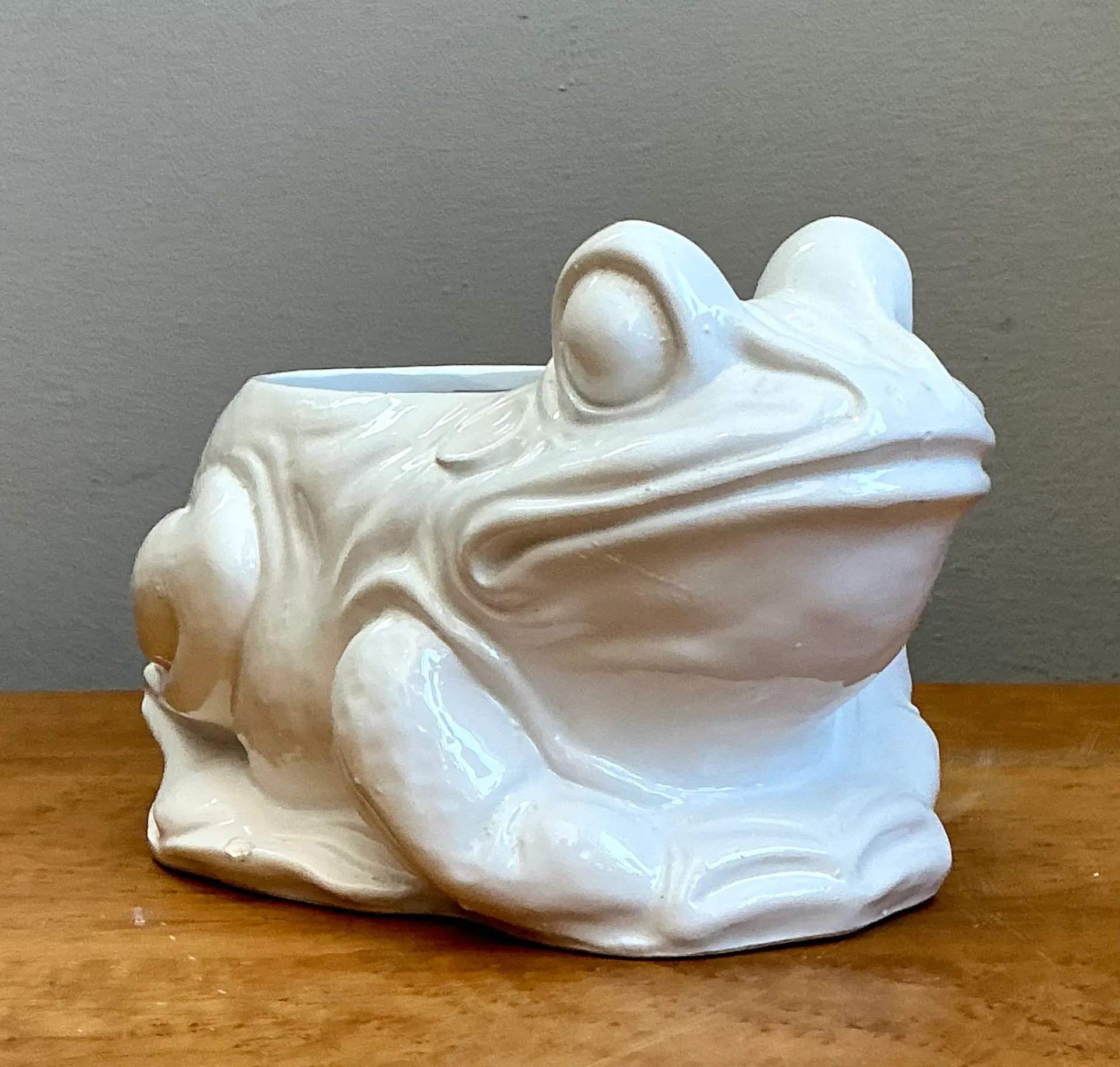 Vintage Italian White Frog Ceramic Vase — additional photo 8