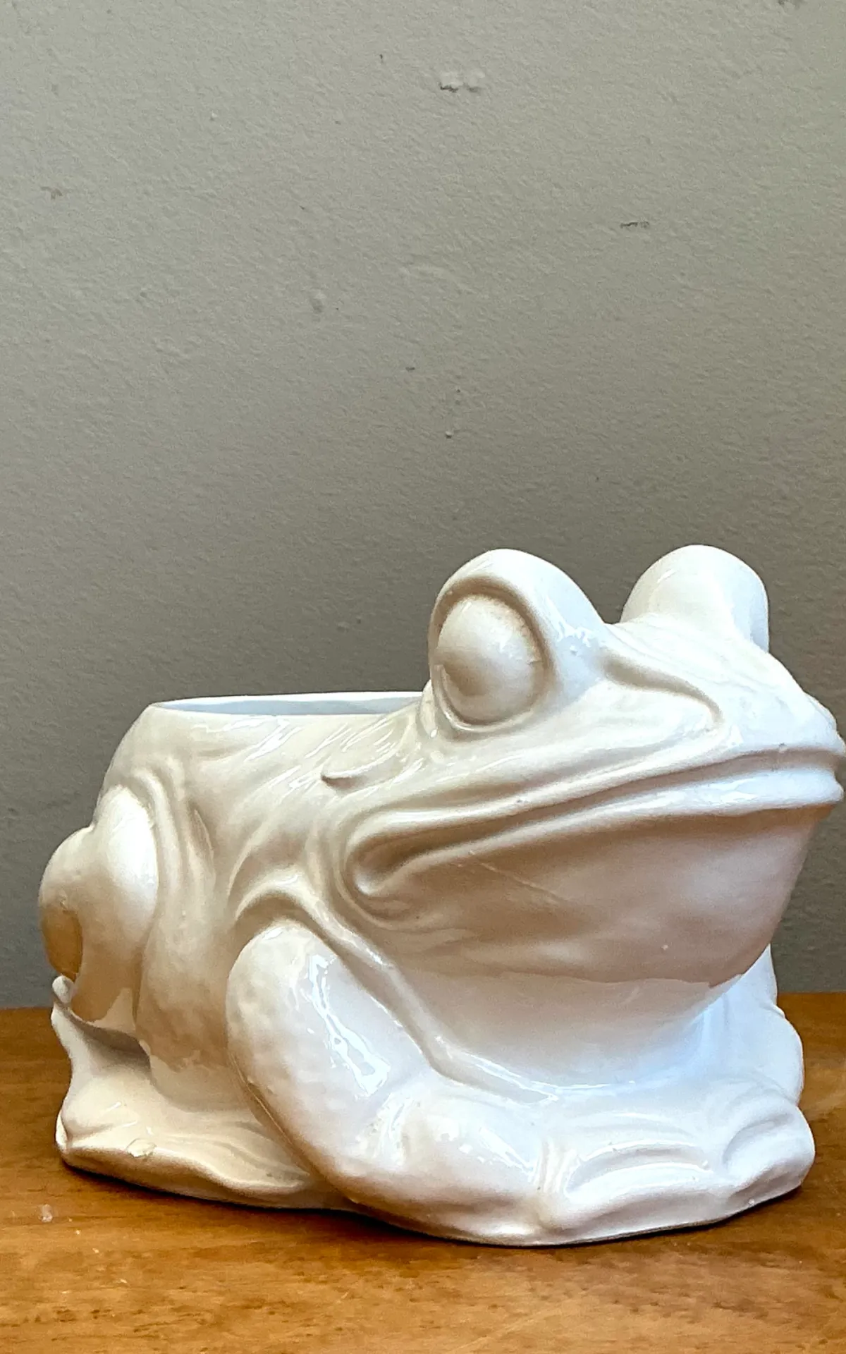 Vintage Italian White Frog Ceramic Vase — additional photo 5