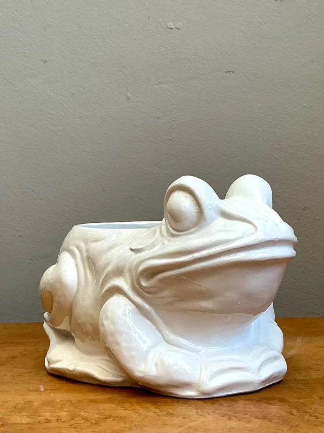 Vintage Italian White Frog Ceramic Vase — additional photo 5