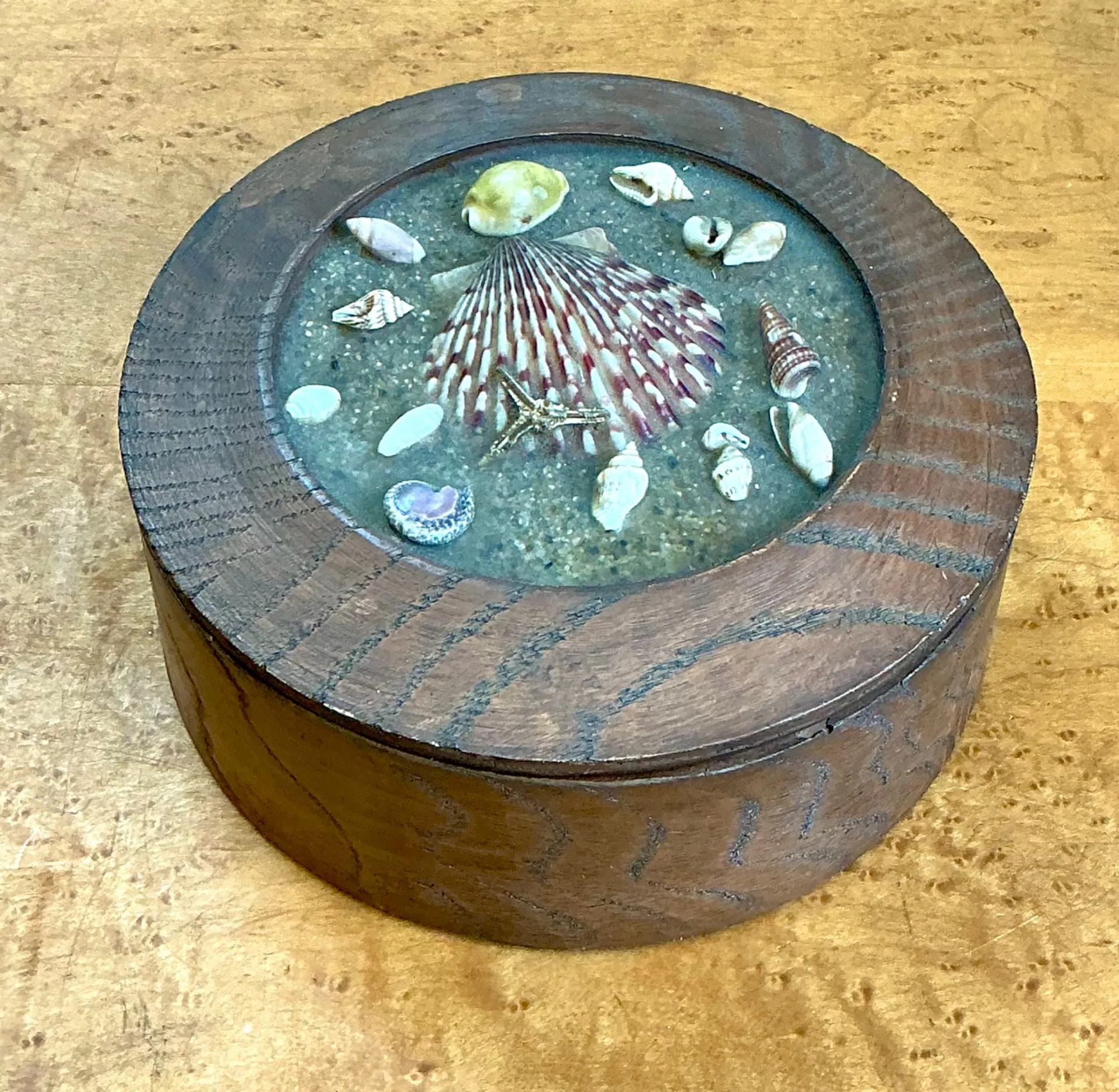 Vintage Wood and Shell Decorative Box — additional photo 7
