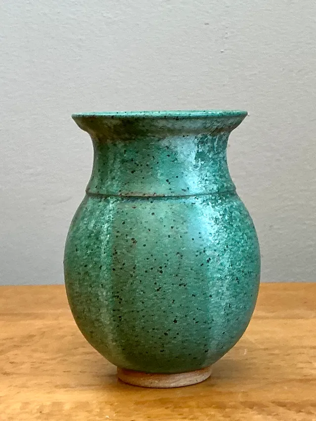 Vintage Speckled Green Ceramic Vase — additional photo 1