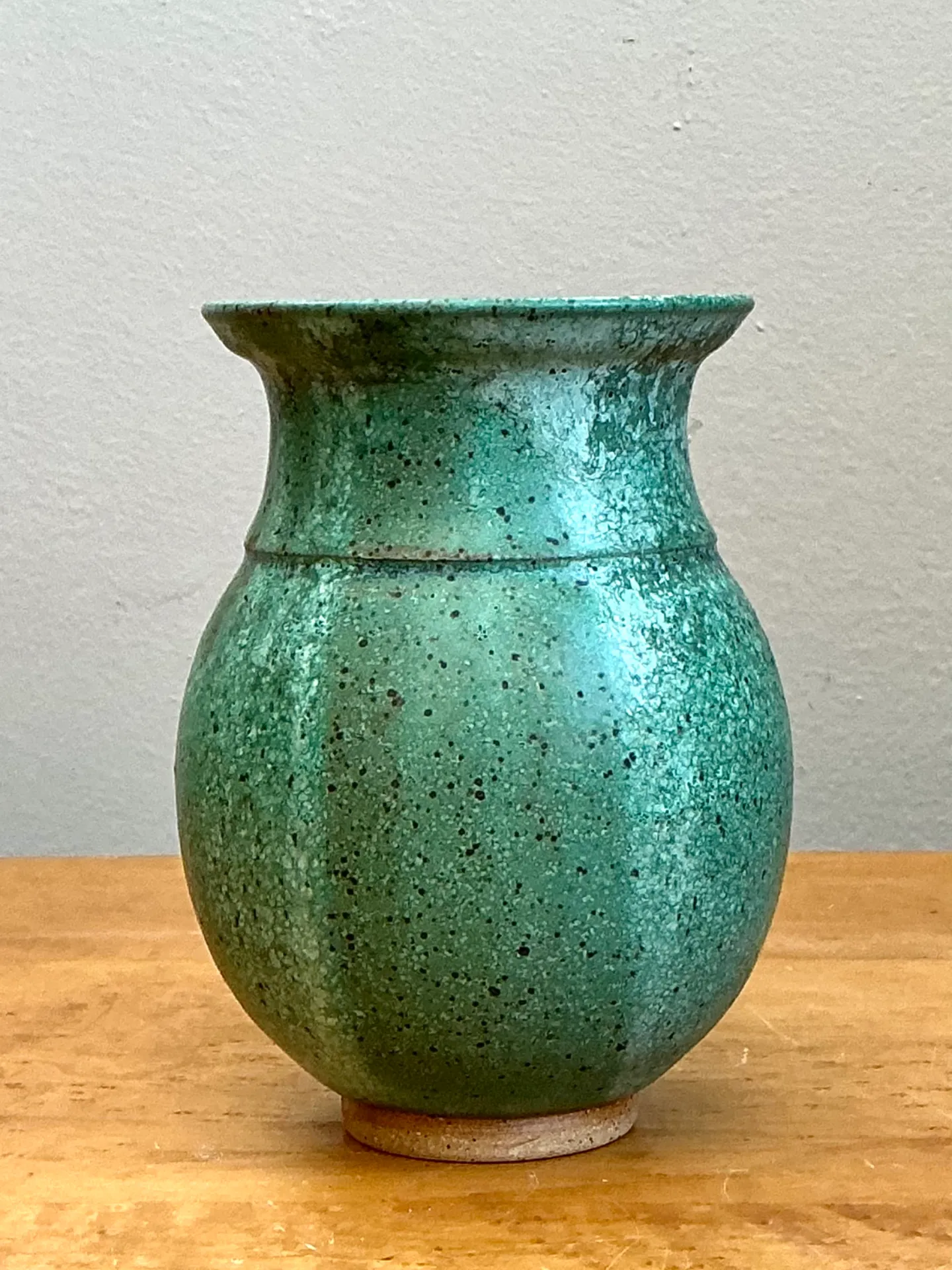 Vintage Speckled Green Ceramic Vase — additional photo 4