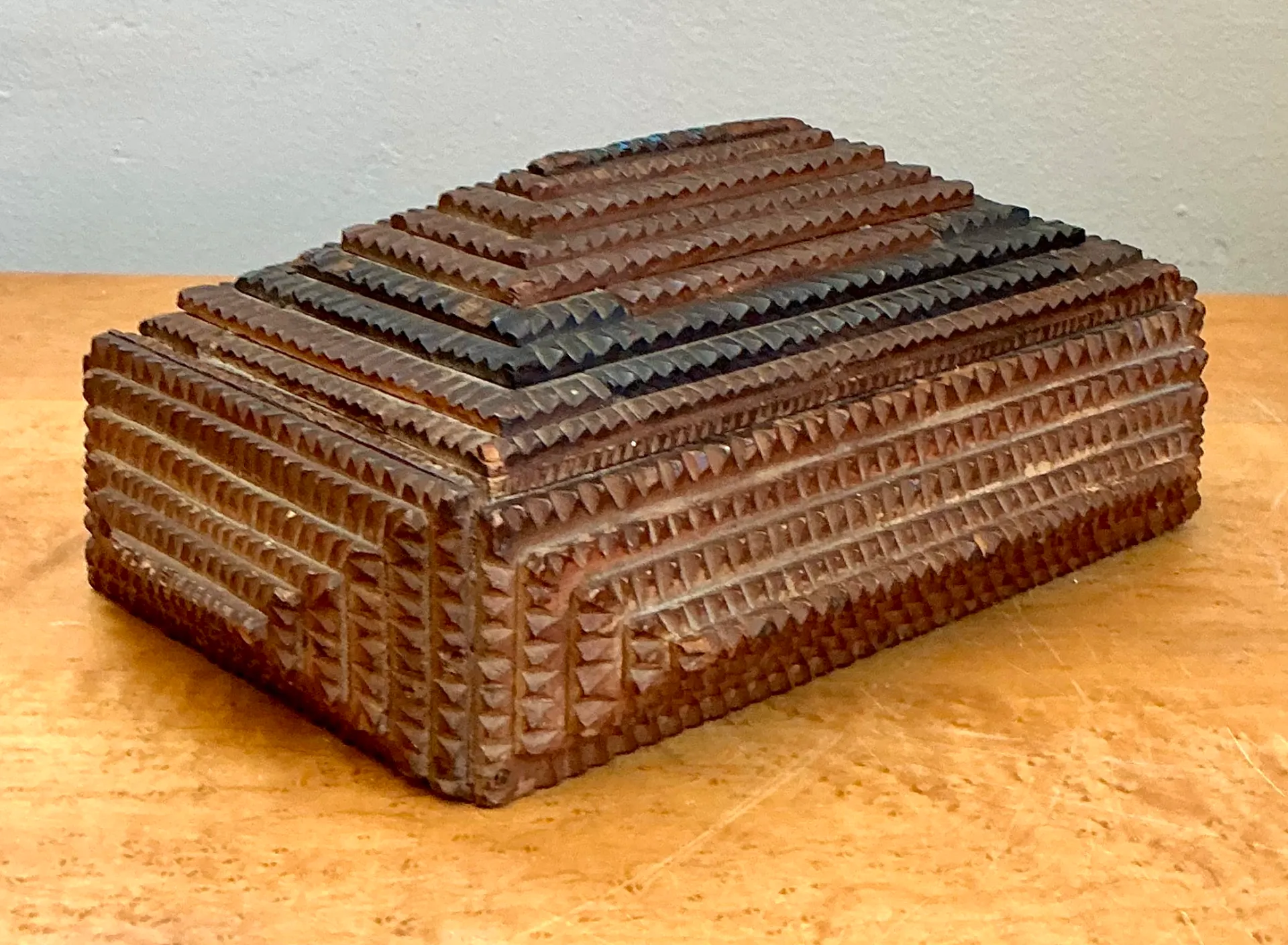 Vintage Tramp Art Wood Box — additional photo 7