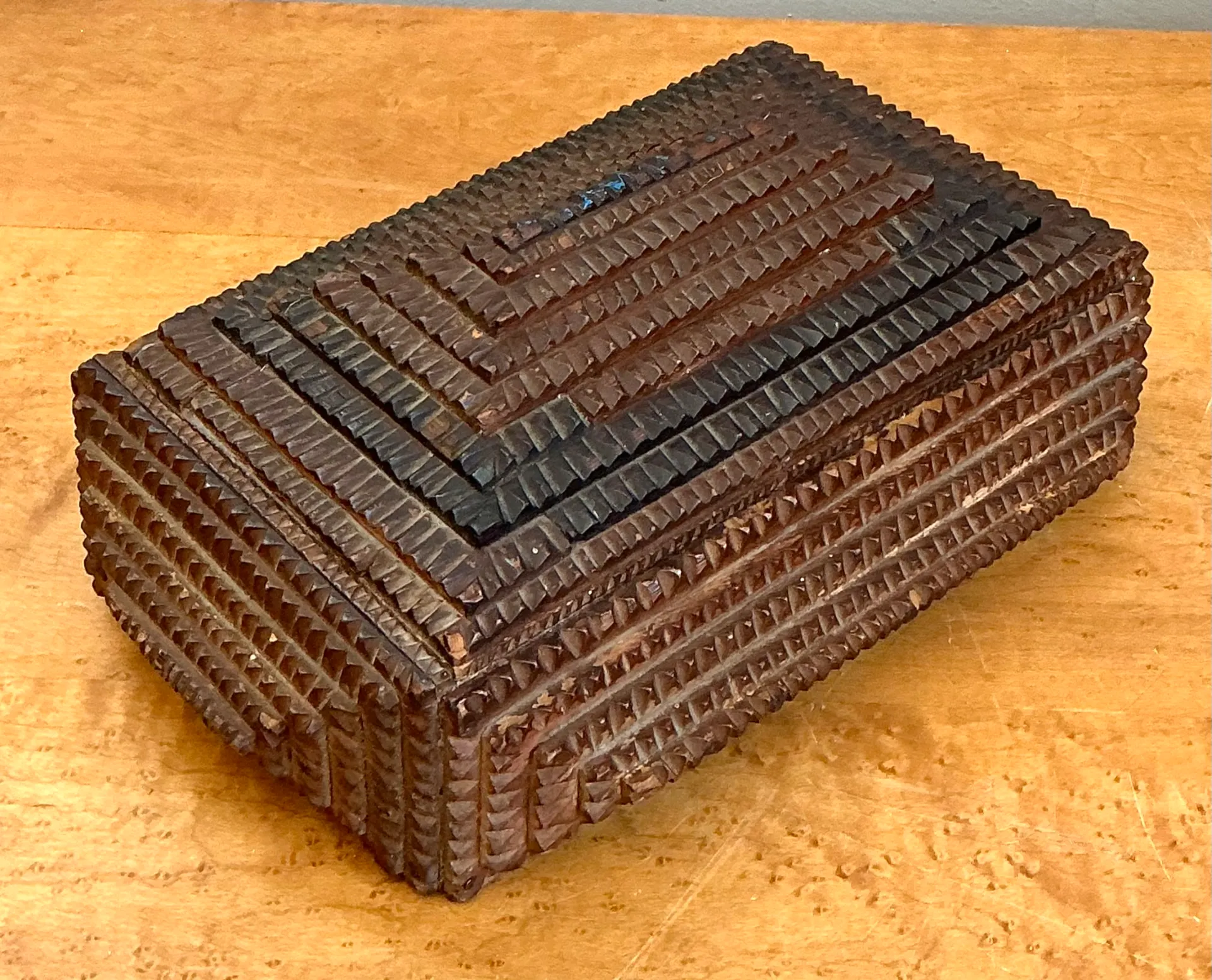 Vintage Tramp Art Wood Box — additional photo 1