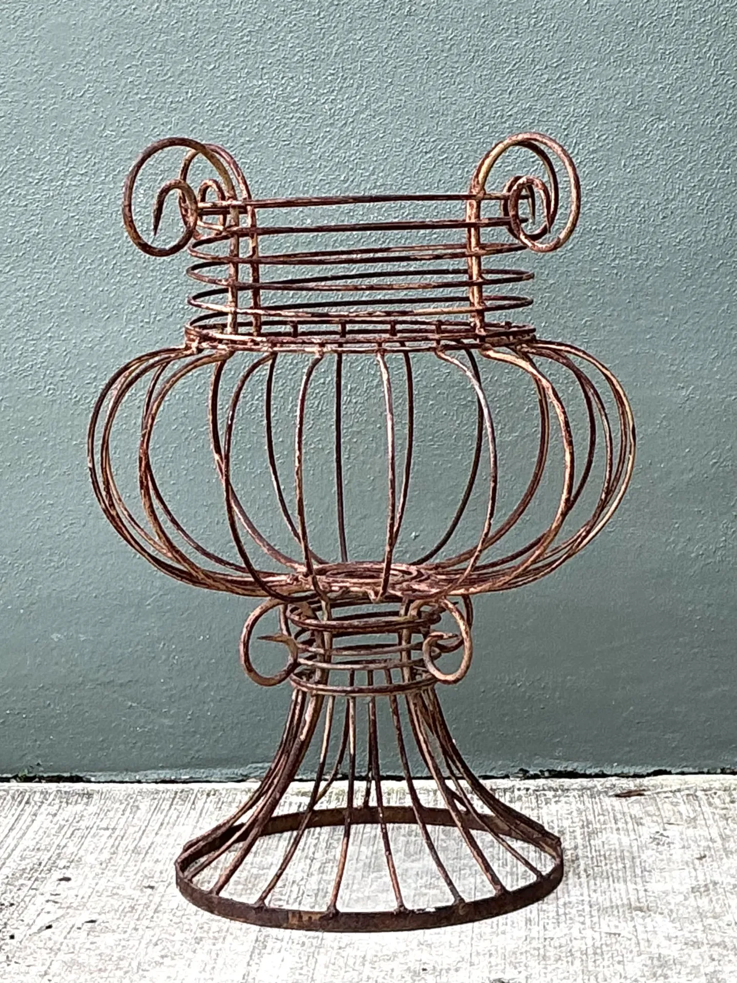 Vintage Sculptural Metal Urn — additional photo 8