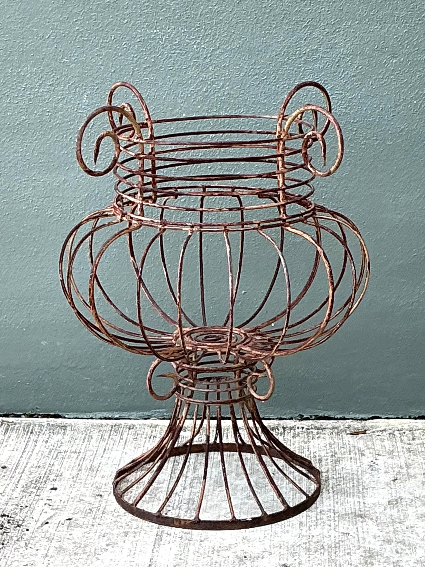 Vintage Sculptural Metal Urn — additional photo 7