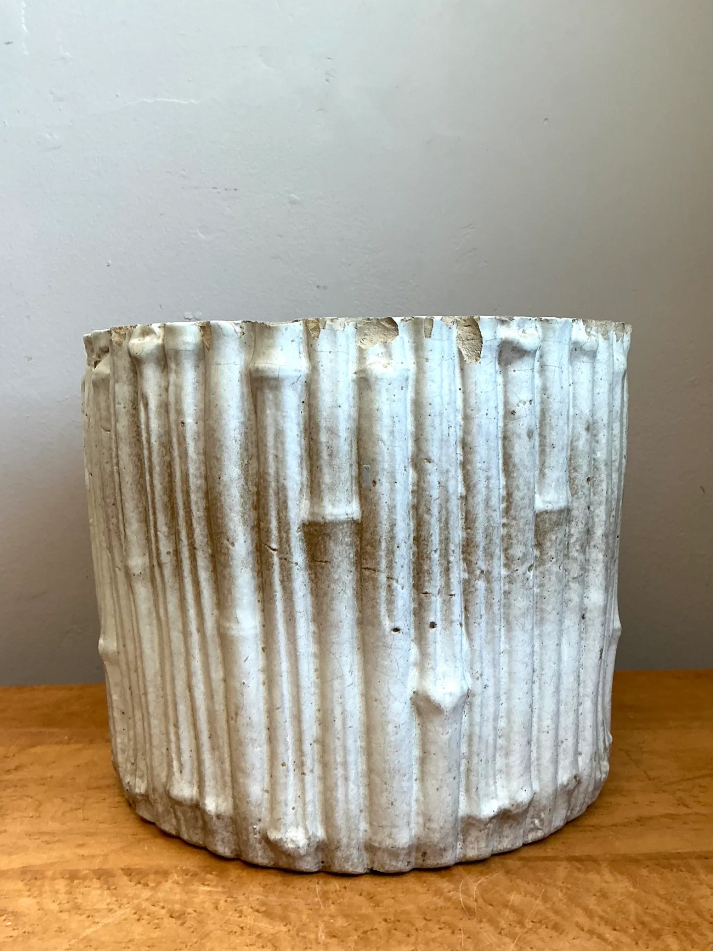 Vintage Faux Bamboo White Ceramic Pot — additional photo 4