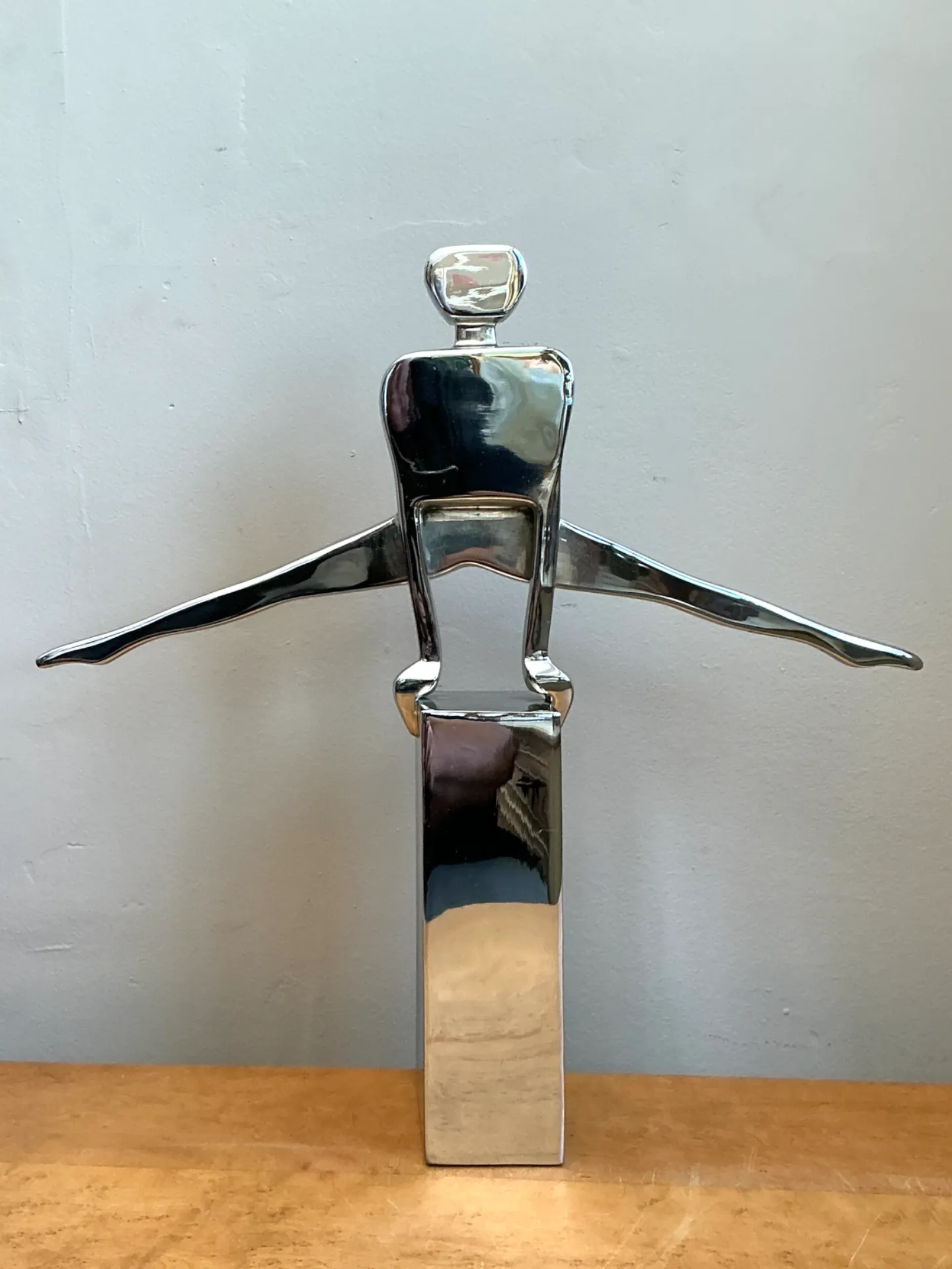 Vintage Chrome Figurative Sculpture — additional photo 4