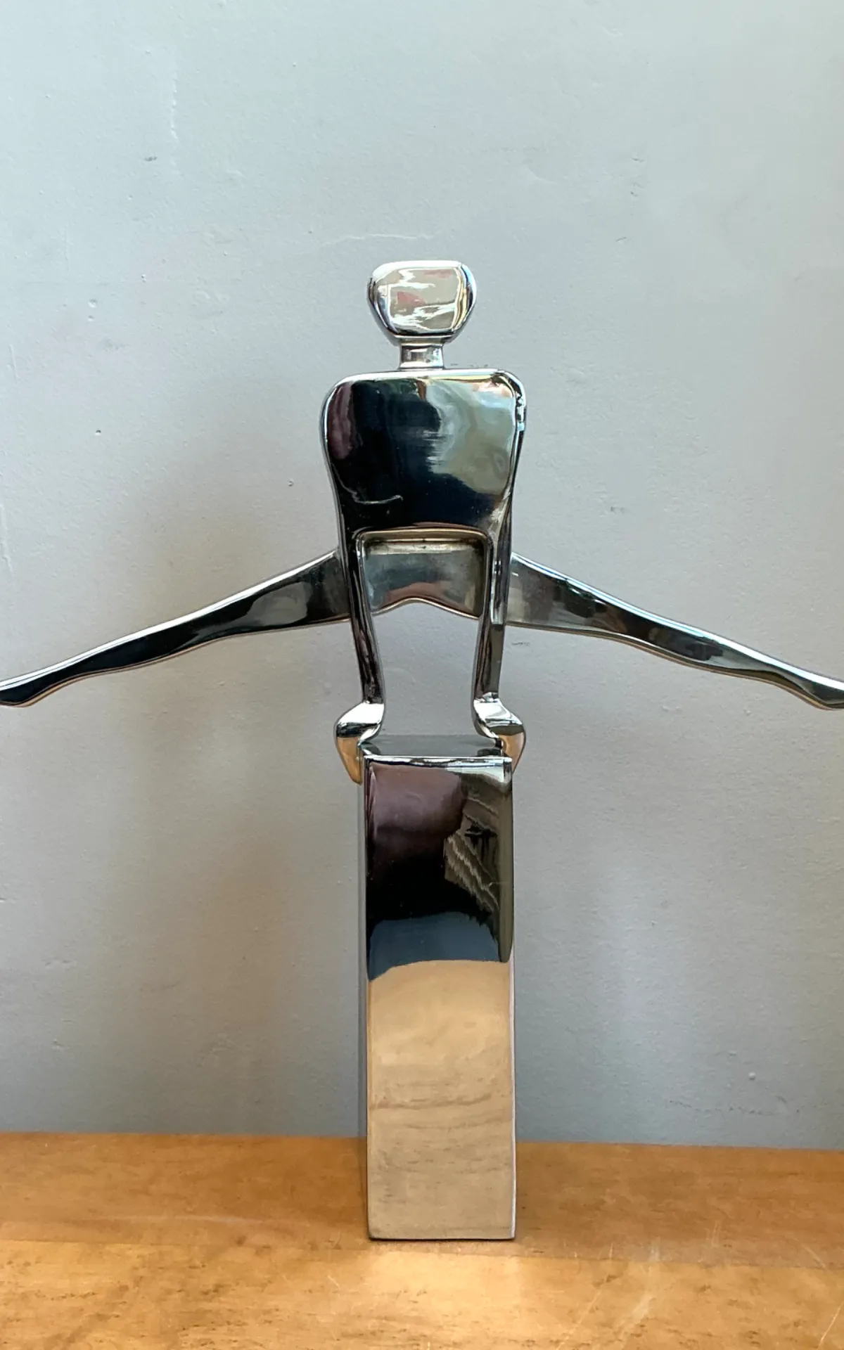 Vintage Chrome Figurative Sculpture — additional photo 4