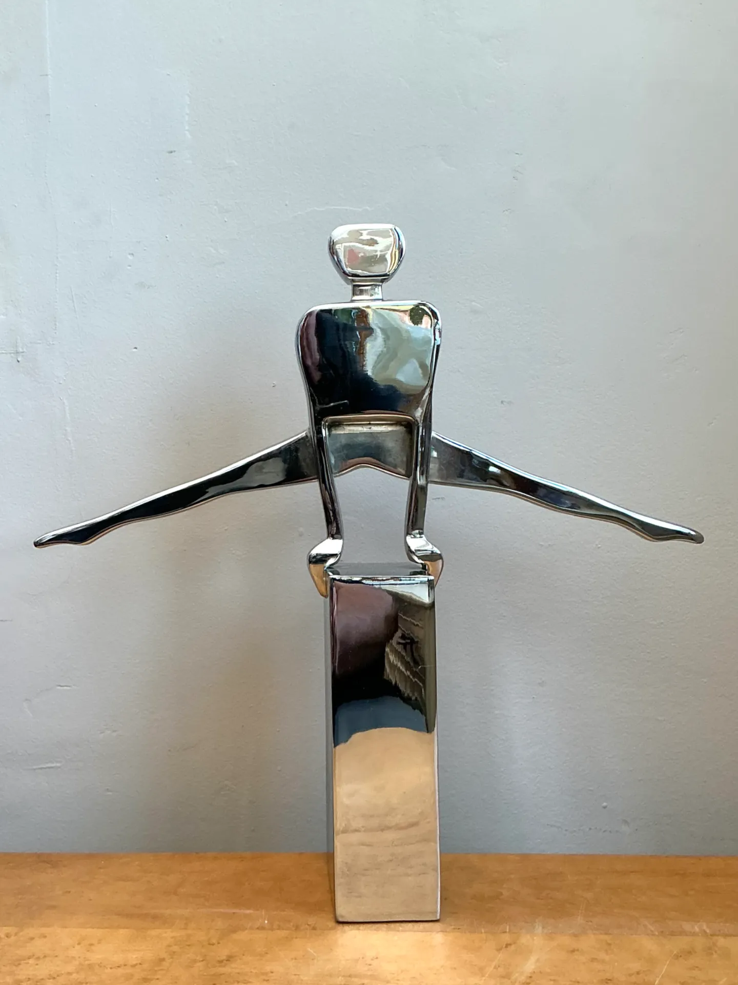 Vintage Chrome Figurative Sculpture — additional photo 8