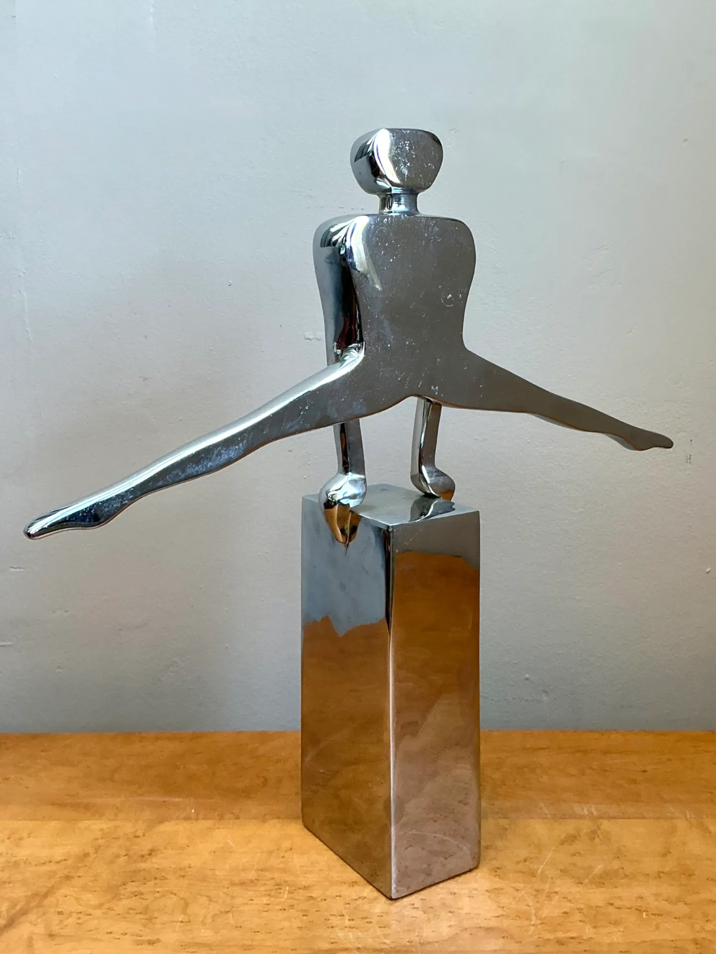 Vintage Chrome Figurative Sculpture — additional photo 7