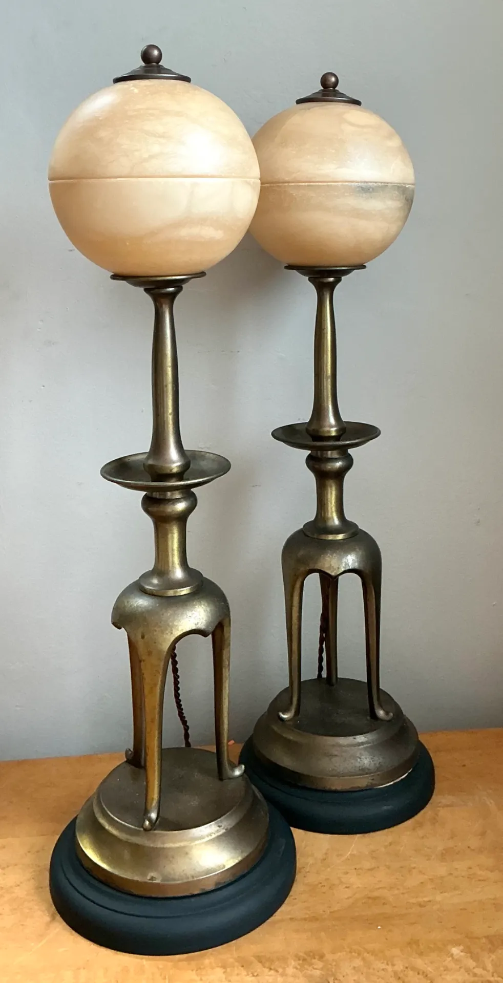 Vintage Brass and Alabaster Table Lamps - Pair — additional photo 6