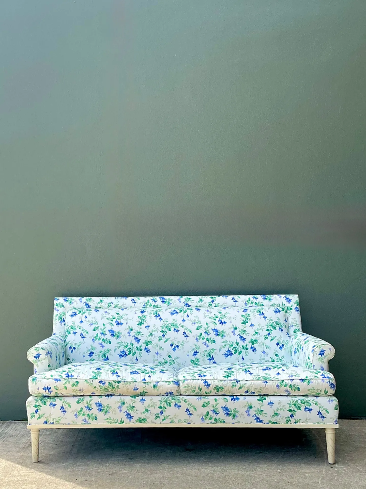 Vintage Schumacher “Garden Gate” Printed Sofa — additional photo 5