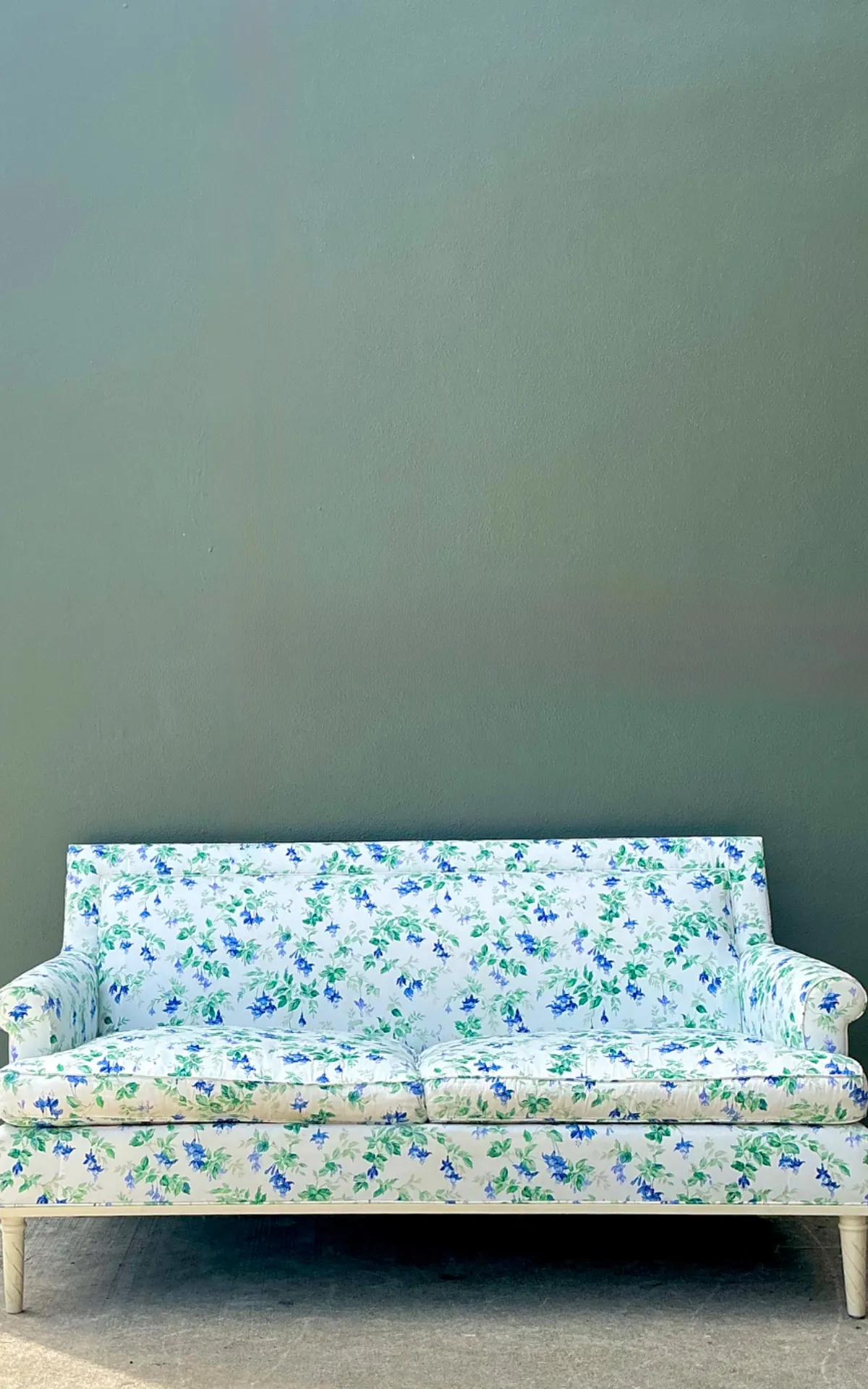 Vintage Schumacher “Garden Gate” Printed Sofa — additional photo 5