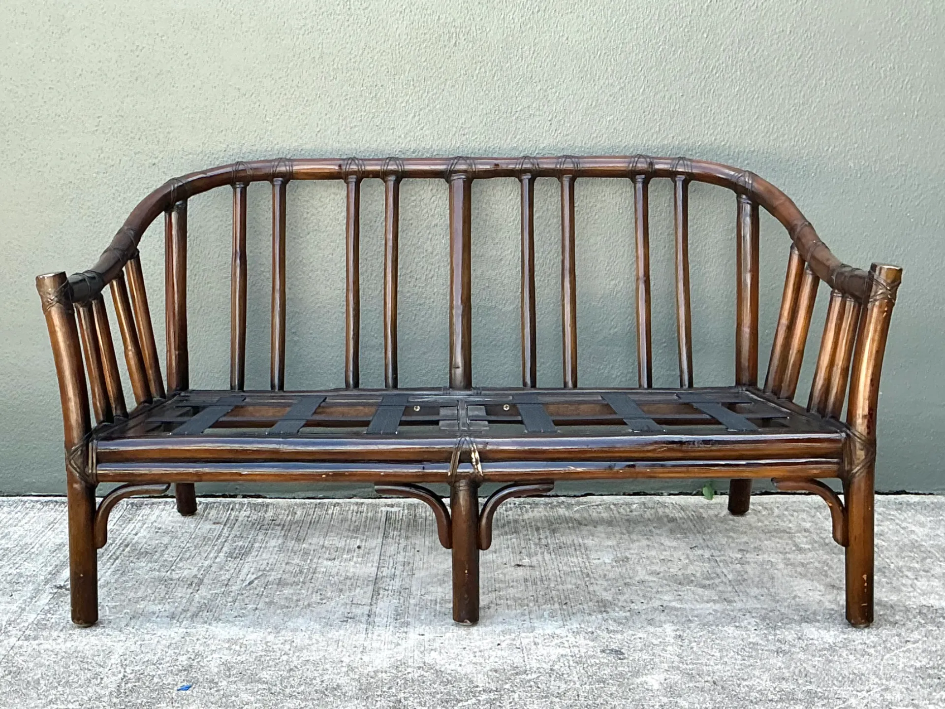 Vintage McGuire Bent Rattan Loveseat — additional photo 5
