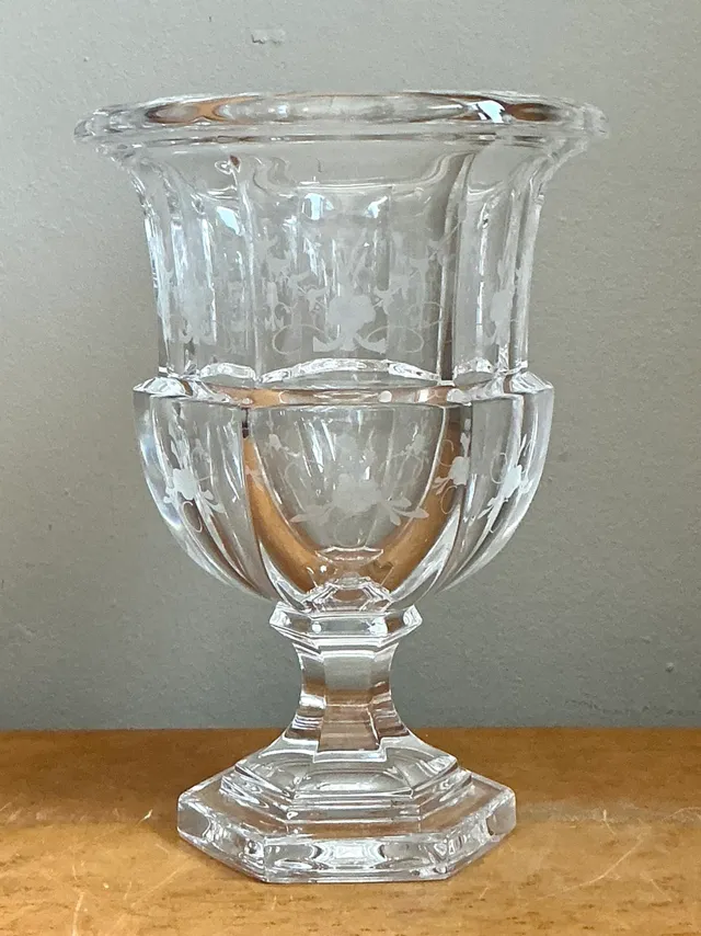 Vintage Tiffany And Co Etched Crystal Pedestal Vase — additional photo 3