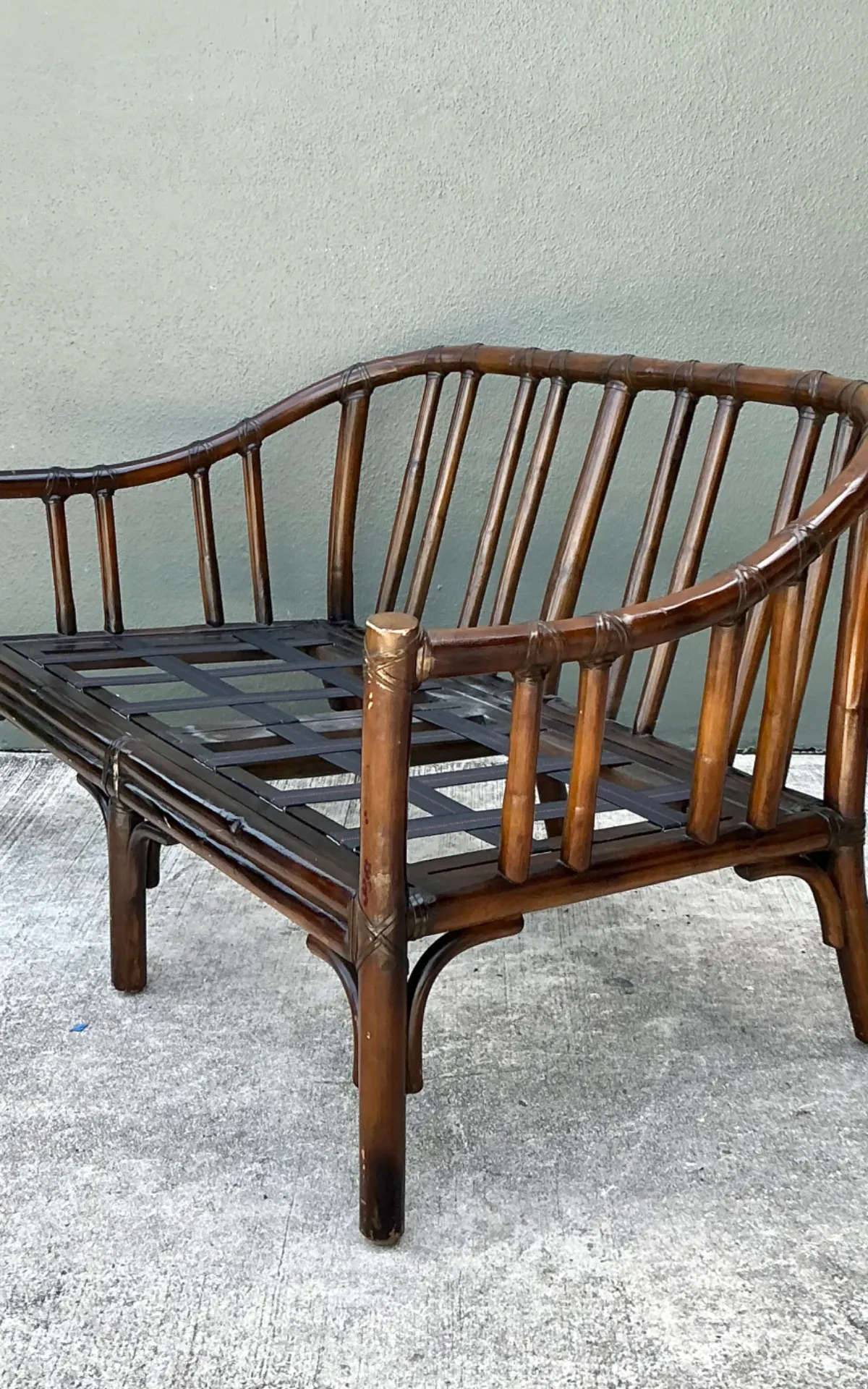 Vintage McGuire Bent Rattan Loveseat — additional photo 7