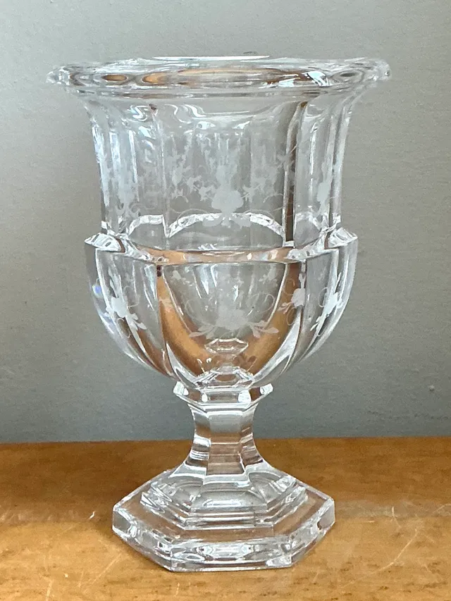 Vintage Tiffany And Co Etched Crystal Pedestal Vase — additional photo 4