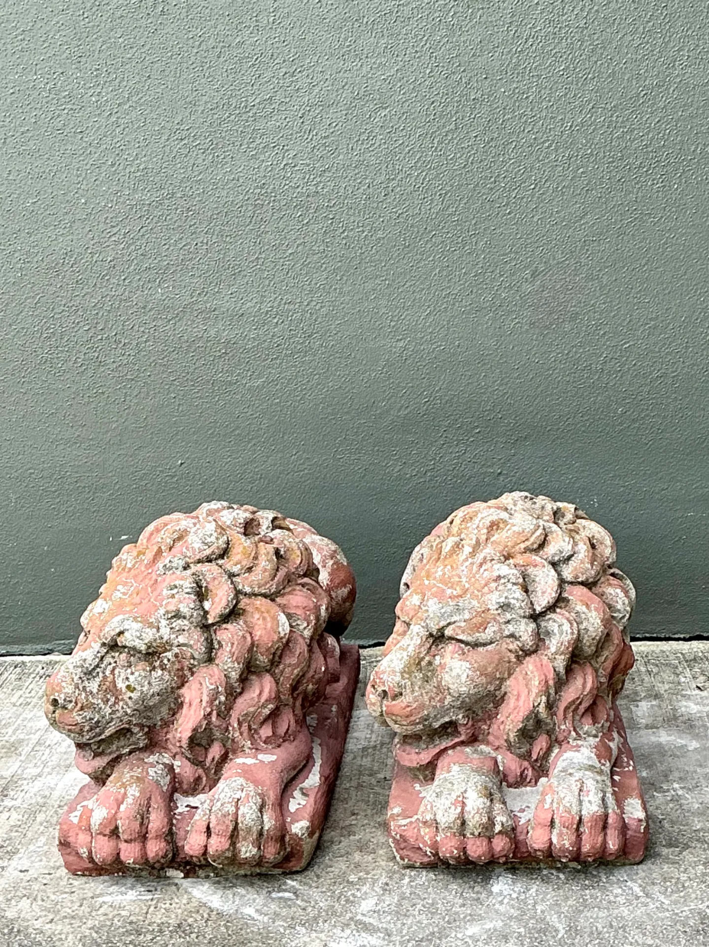 Vintage Cast Cement Garden Lion Figures - Pair — additional photo 6